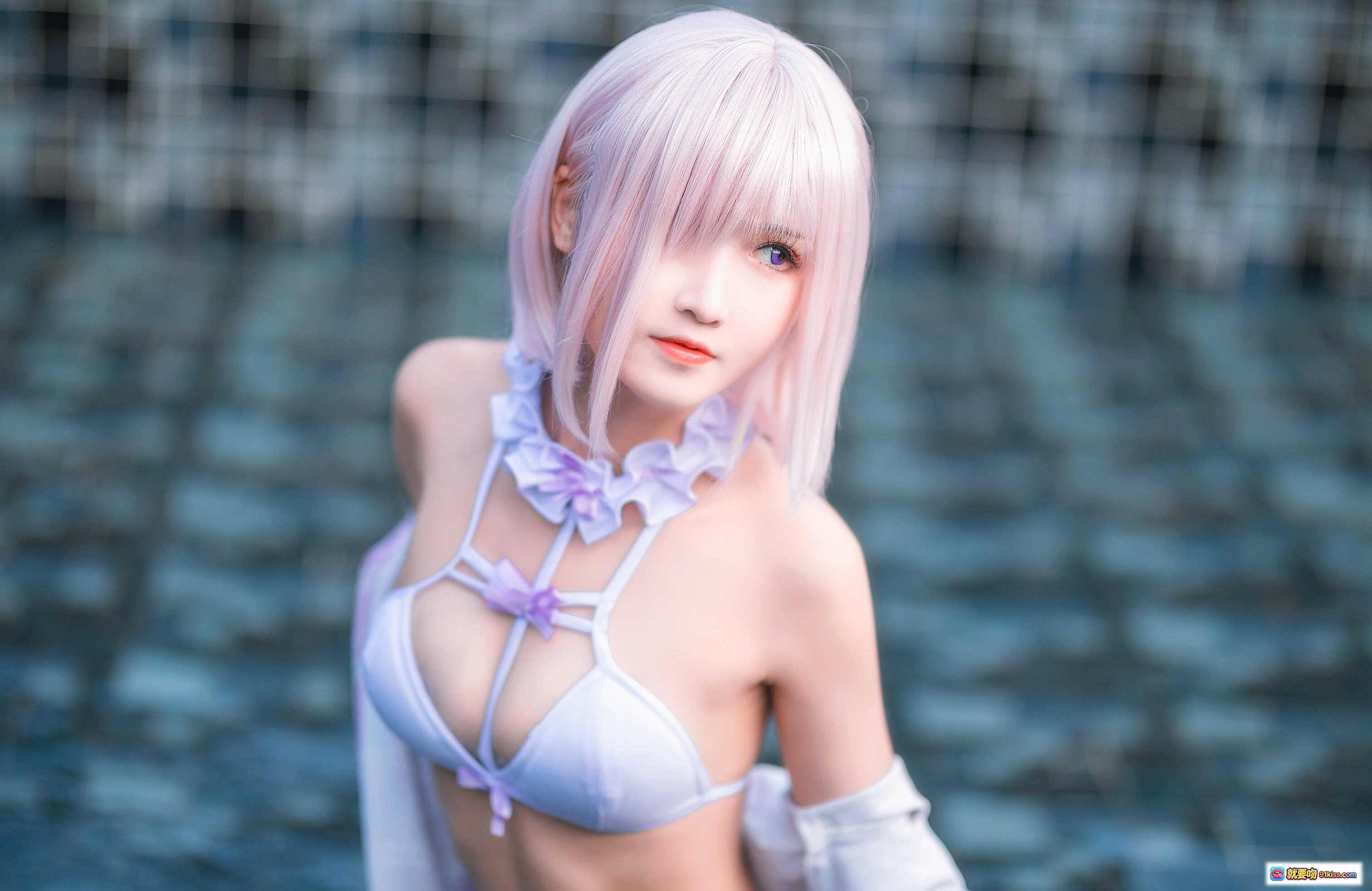 图片[4] - 玛修泳装写真特辑｜清澈泳池足尖水滴瞬间｜夏日清凉感十足｜41P高清图集 - 就要吻