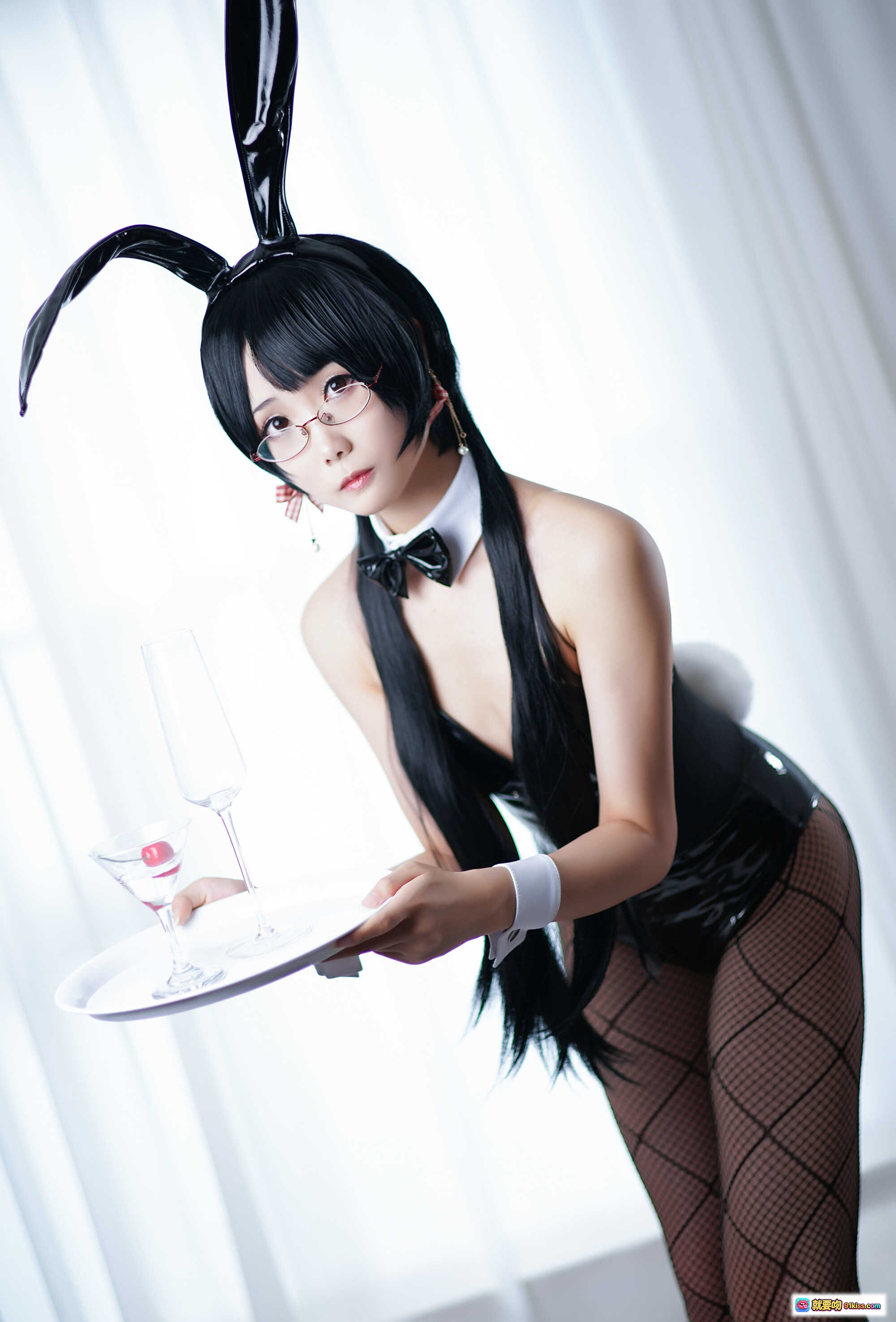 图片[8] - 曉美媽NO.023兔女郎Bunny Girl Cosplay寫真｜黑絲網格襪+亮面緊身衣+兔耳髮飾+眼鏡造型｜43P高質感攝影集 - 就要吻