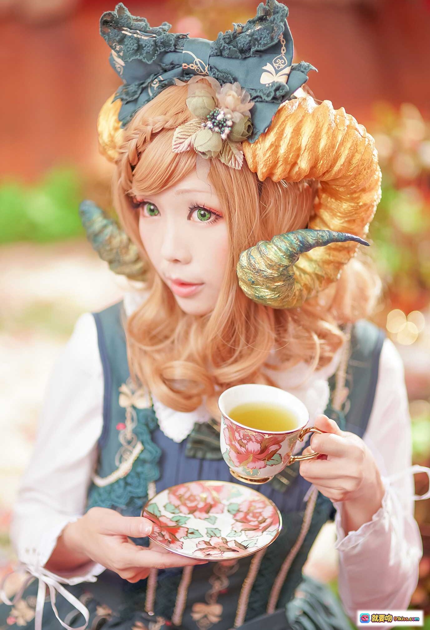 图片[5] - ElyEE子NO.001 午茶角少女华丽洛丽塔写真 金色鹿角头饰 精致蕾丝洋装 甜美日系风格 优雅下午茶主题 梦幻宫廷风造型 - 就要吻