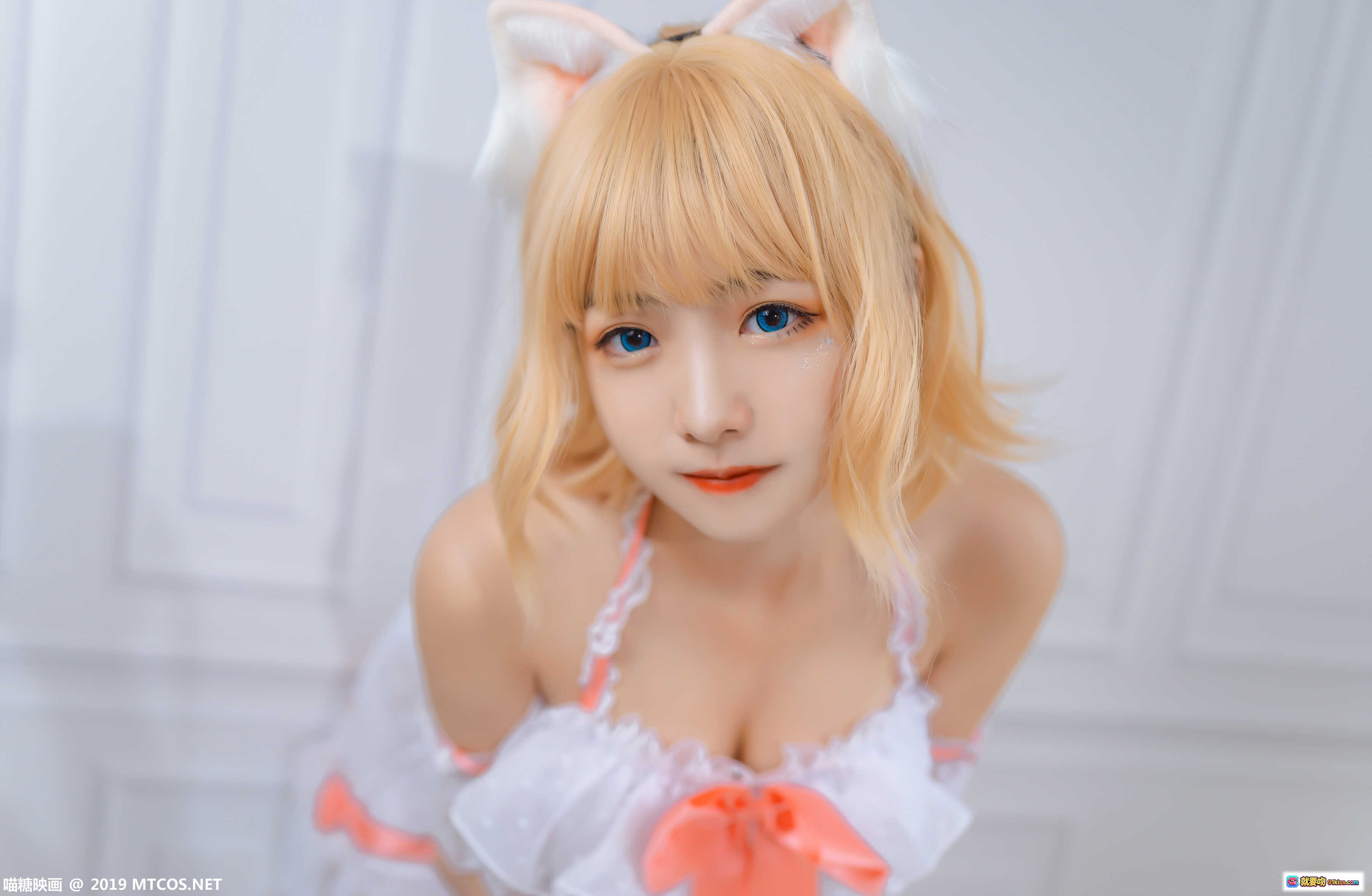 lovely呆玄 NO.003 透明薄纱 Cosplay 猫耳少女 金发蓝瞳 白色蕾丝吊带 萌系写真 40P高清图集 - 就要吻