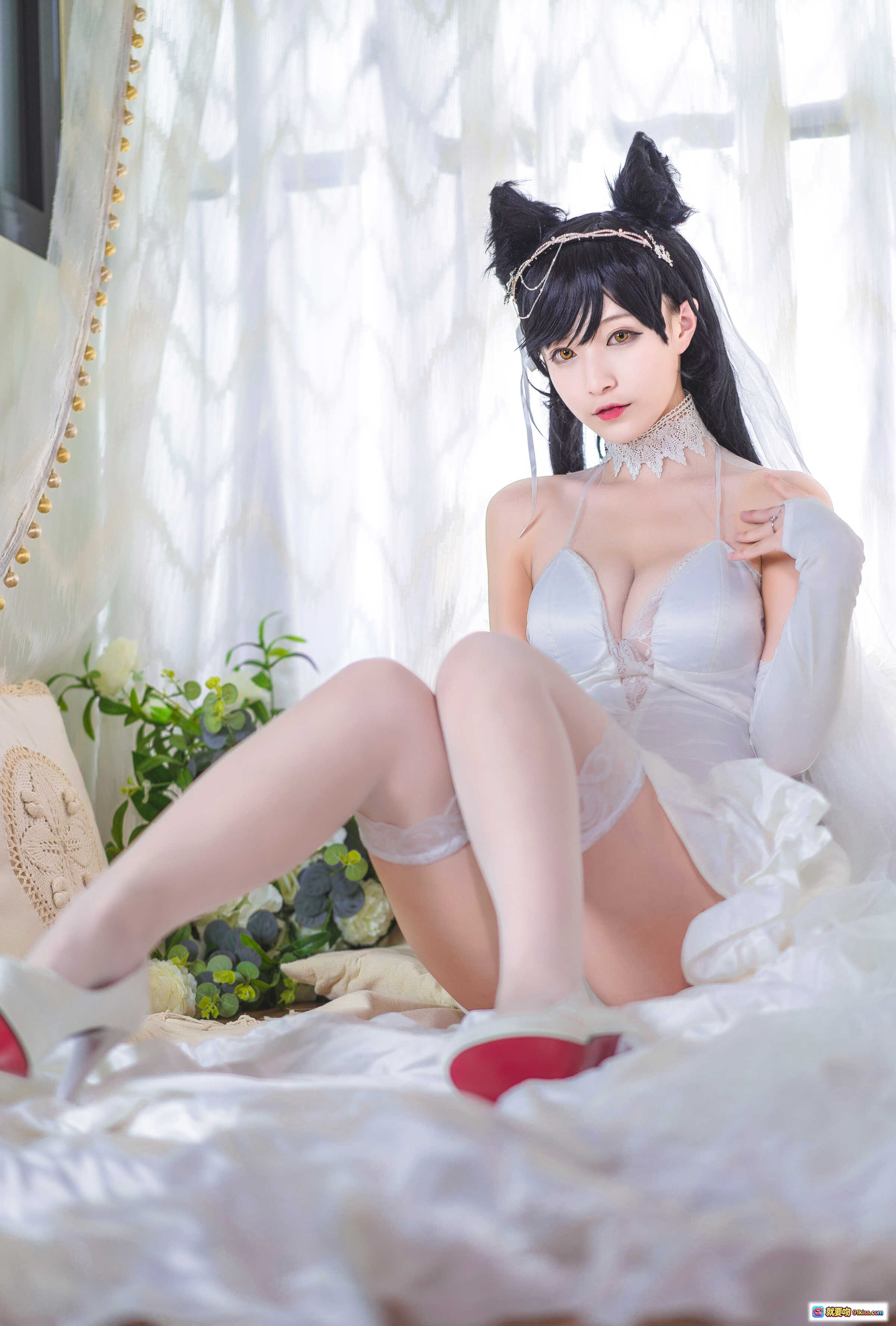 图片[7] - 铁板烧鬼舞w爱宕1新娘cosplay写真 – 白色婚纱猫耳头饰蕾丝手套玫瑰花束优雅坐姿29P高清图集 - 就要吻