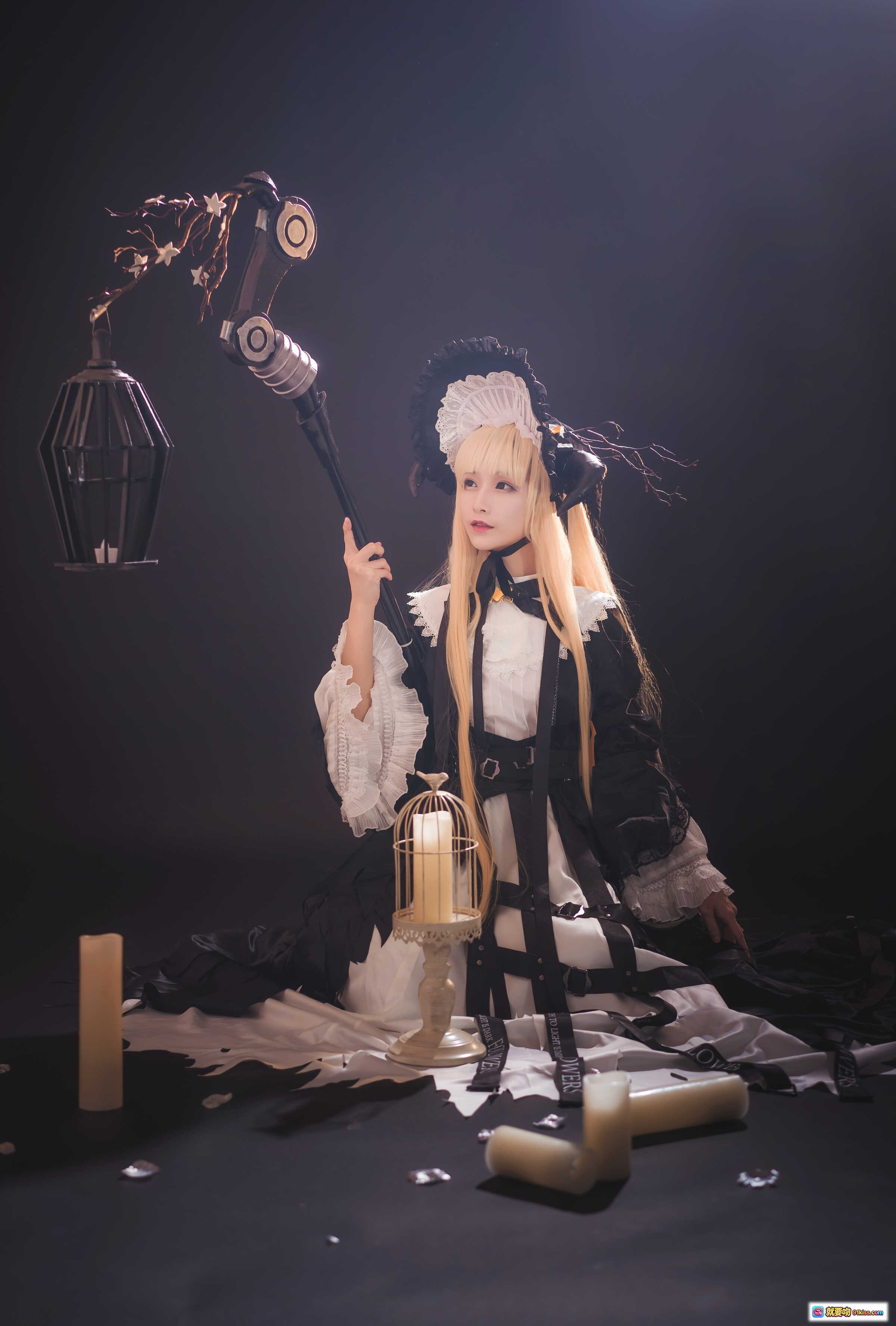 图片[6] - 铁板烧鬼舞w NO.029 夜莺 cosplay 黑白洛丽塔 金发少女 蕾丝头饰 玫瑰花环 蜡烛鸟笼 暗黑系写真 17P-178M - 就要吻