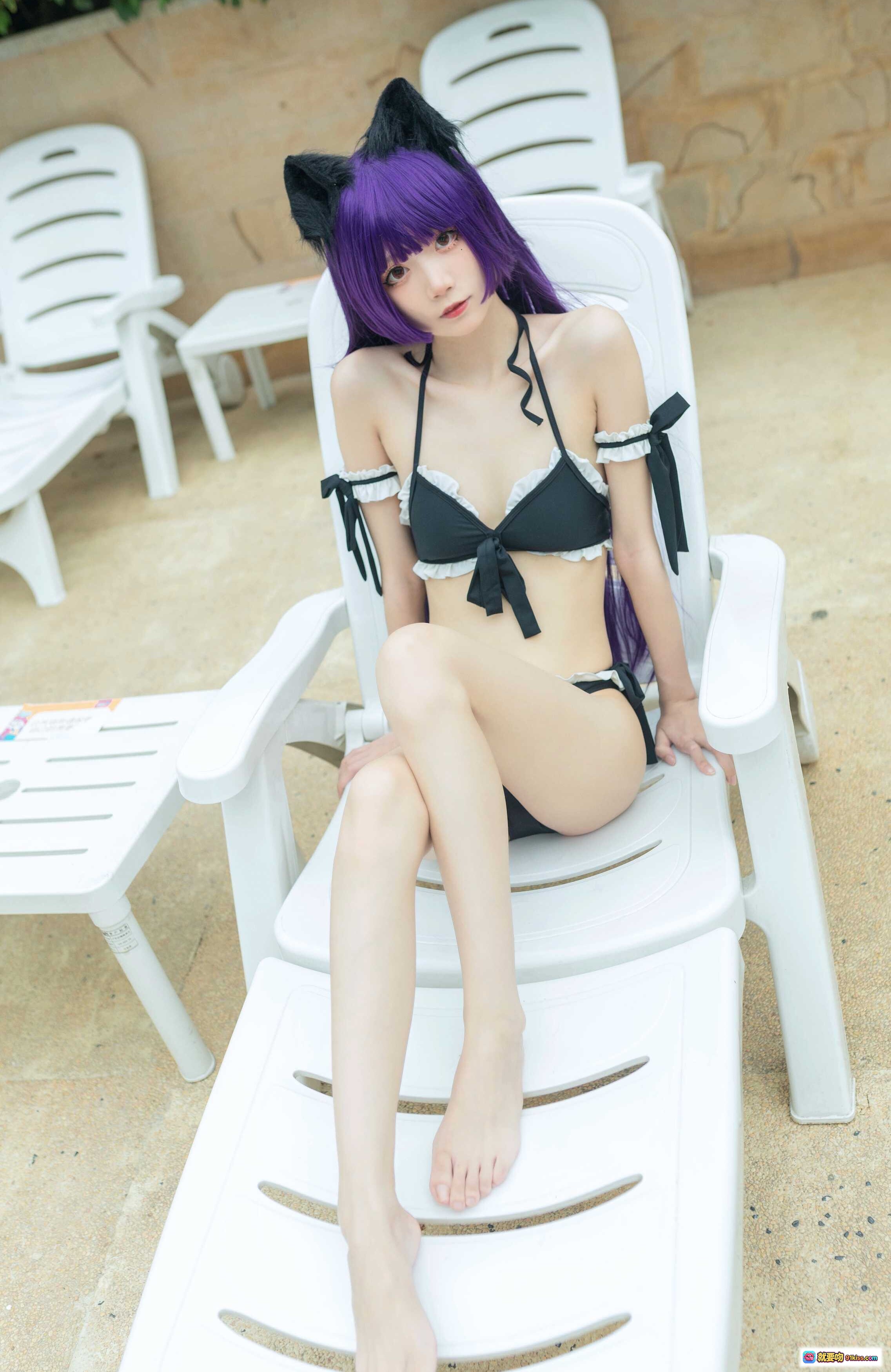五更百鬼NO.025黑猫泳装Cosplay 紫发猫耳少女白色躺椅写真 12P高清图集 - 就要吻