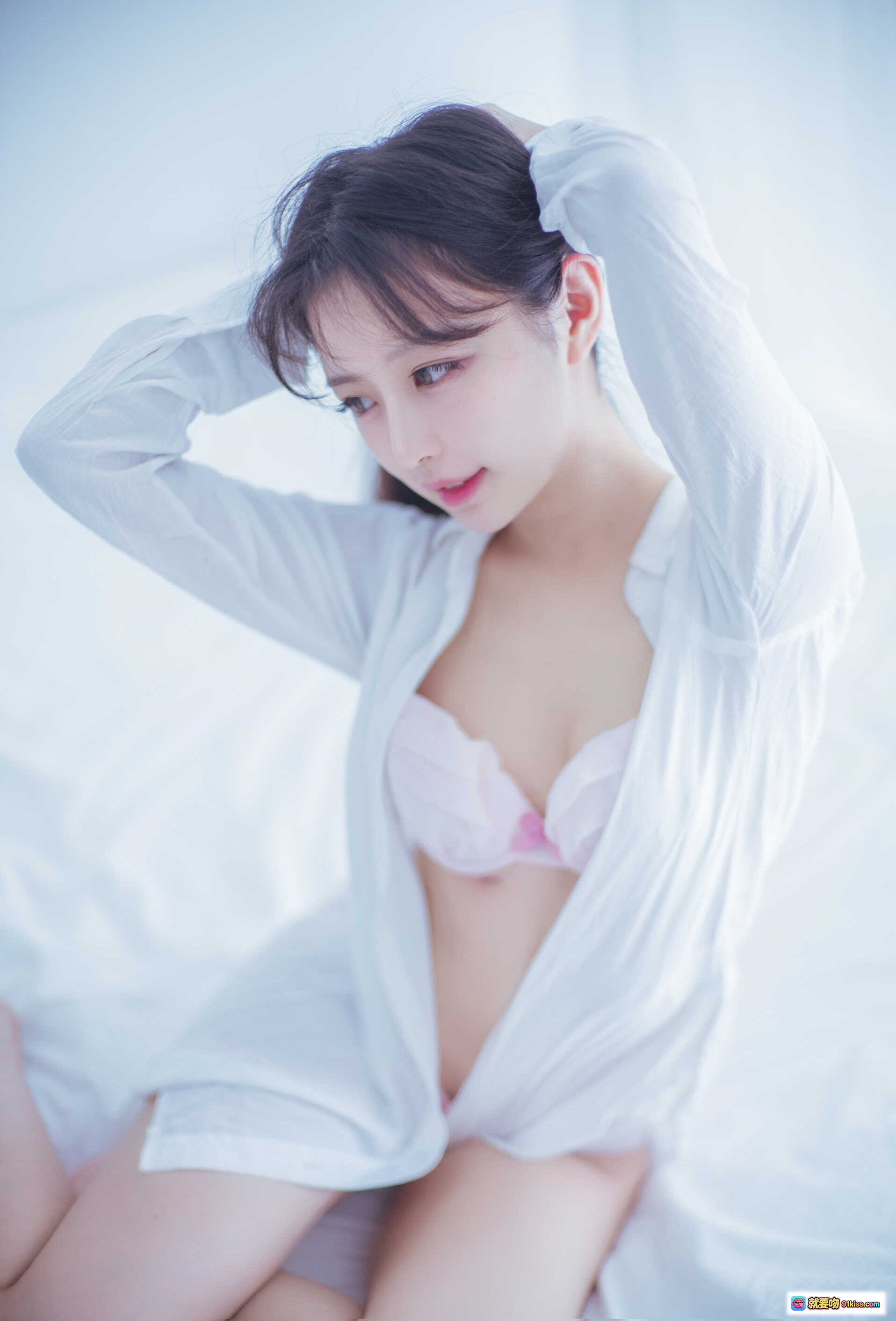 图片[6] - Shika小鹿鹿NO.010白衬衣写真 | 清新少女卧室私房照 | 长发裸足自然光美腿特写 | 13P高清图集 - 就要吻