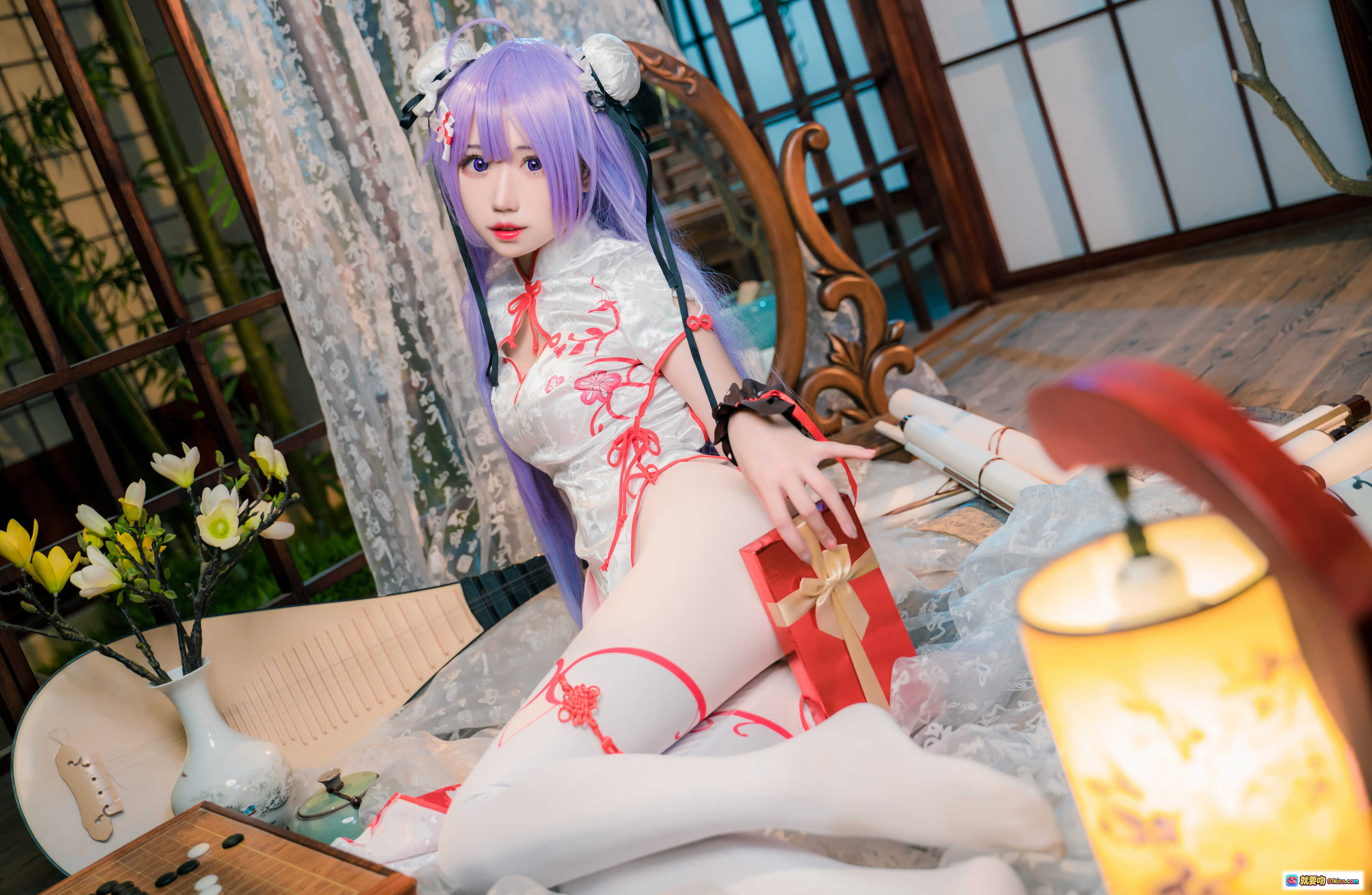 图片[2] - 猫君君_MaoJun NO.009 独角兽 Cosplay 紫发少女 旗袍写真 礼物盒 竹林背景 41P高清图集 - 就要吻