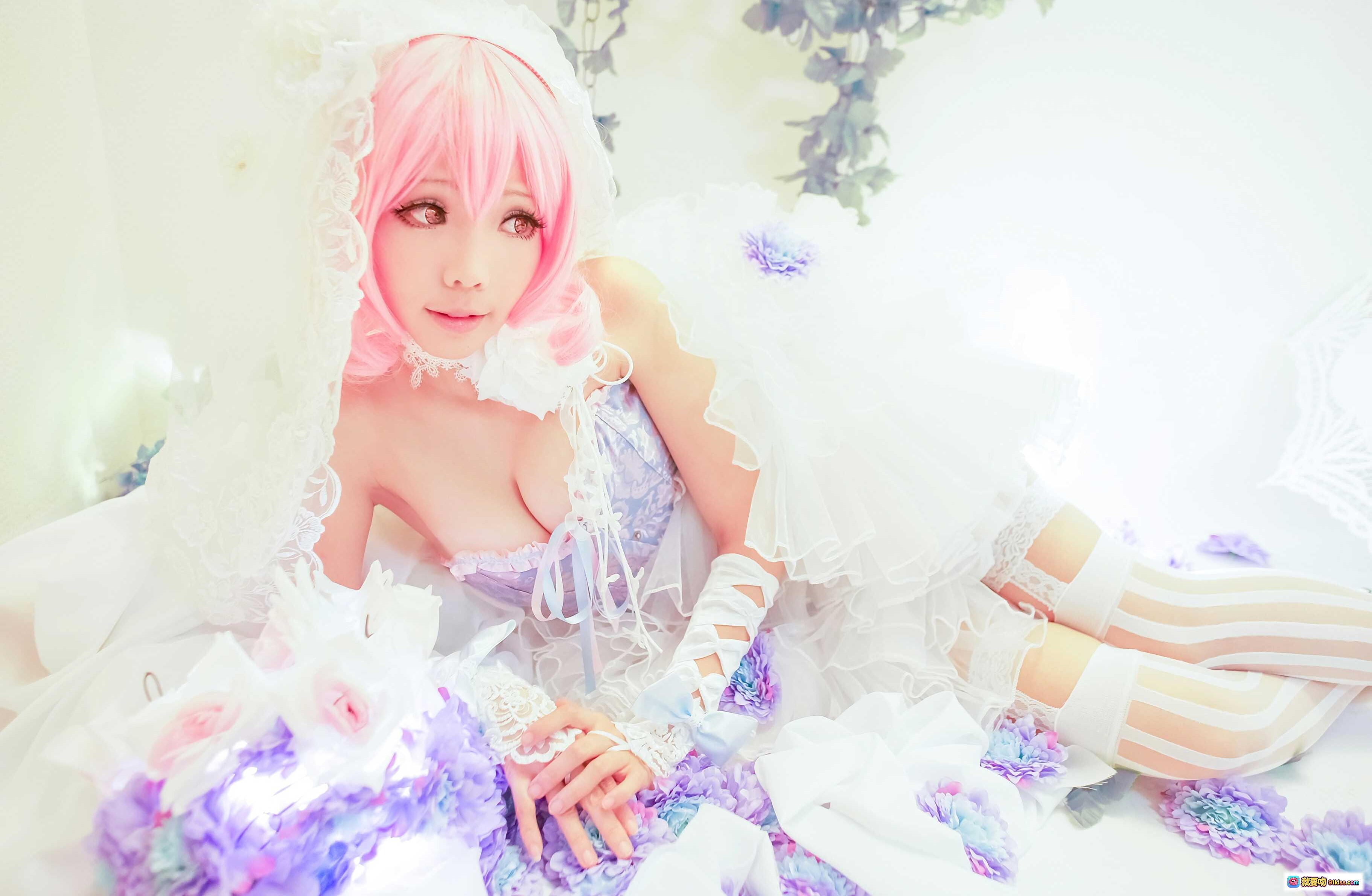 图片[2] - ElyEE子NO.033 白色蕾丝手套 粉紫花海背景 甜美洛丽塔风格 手部特写 柔光梦幻氛围 - 就要吻