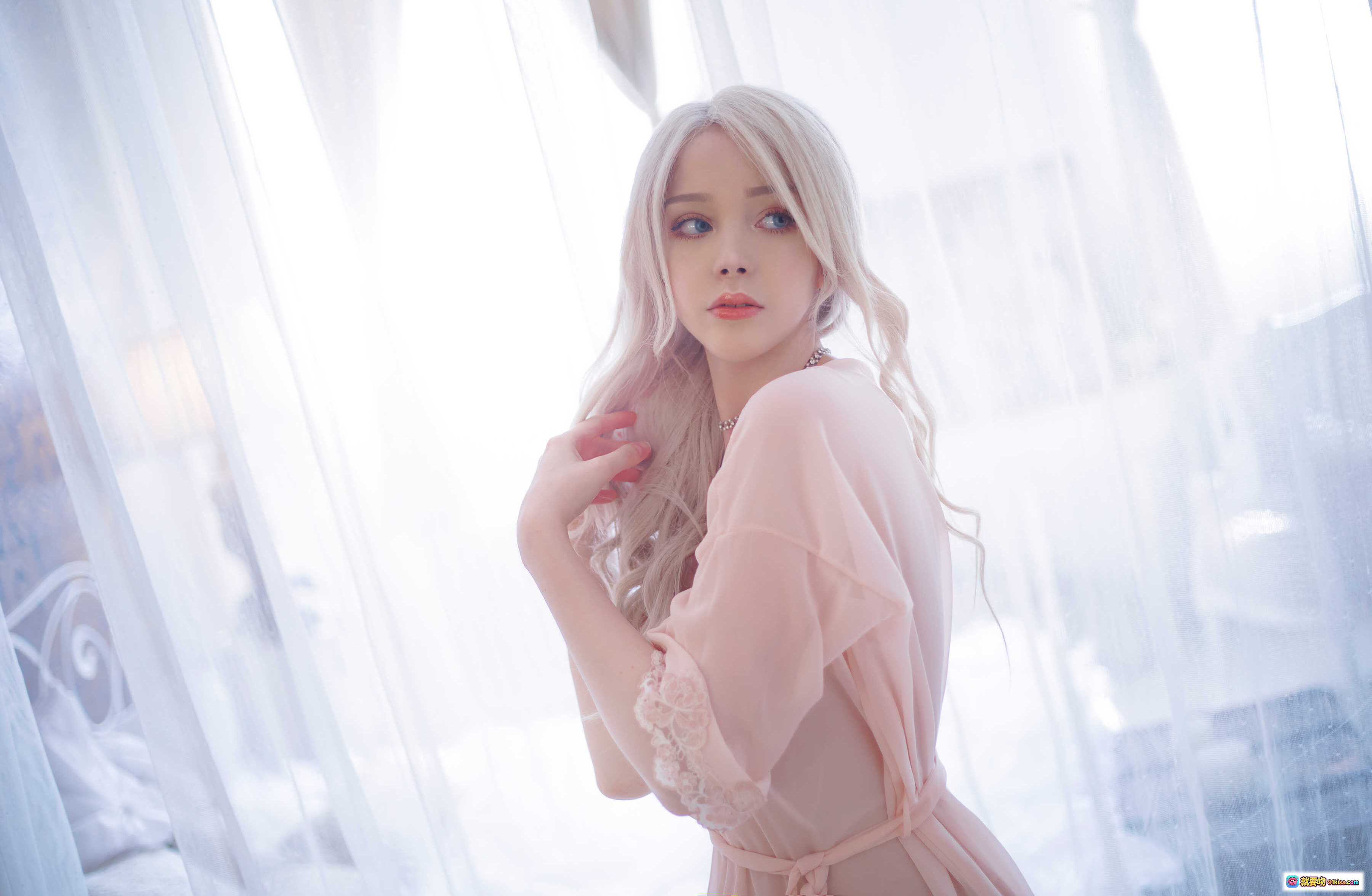 图片[9] - Sayathefox NO.005 粉色蕾丝睡衣套装搭配复古电话优雅写真 15P高清图集 - 就要吻