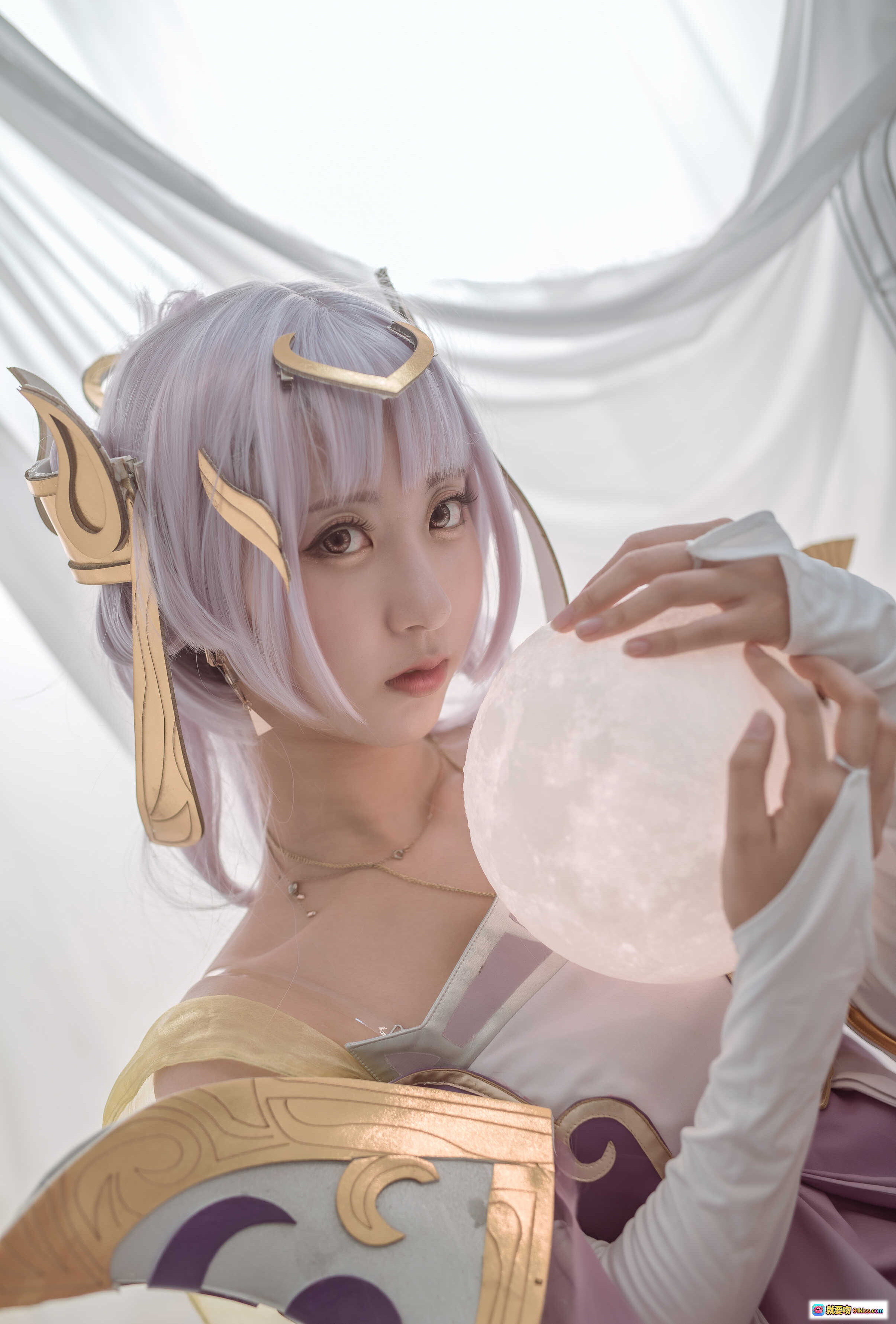图片[6] - 黑川NO.009嫦娥Cosplay写真｜梦幻紫发少女抱月球｜白色纱幔仙境风｜34P高清美图 - 就要吻