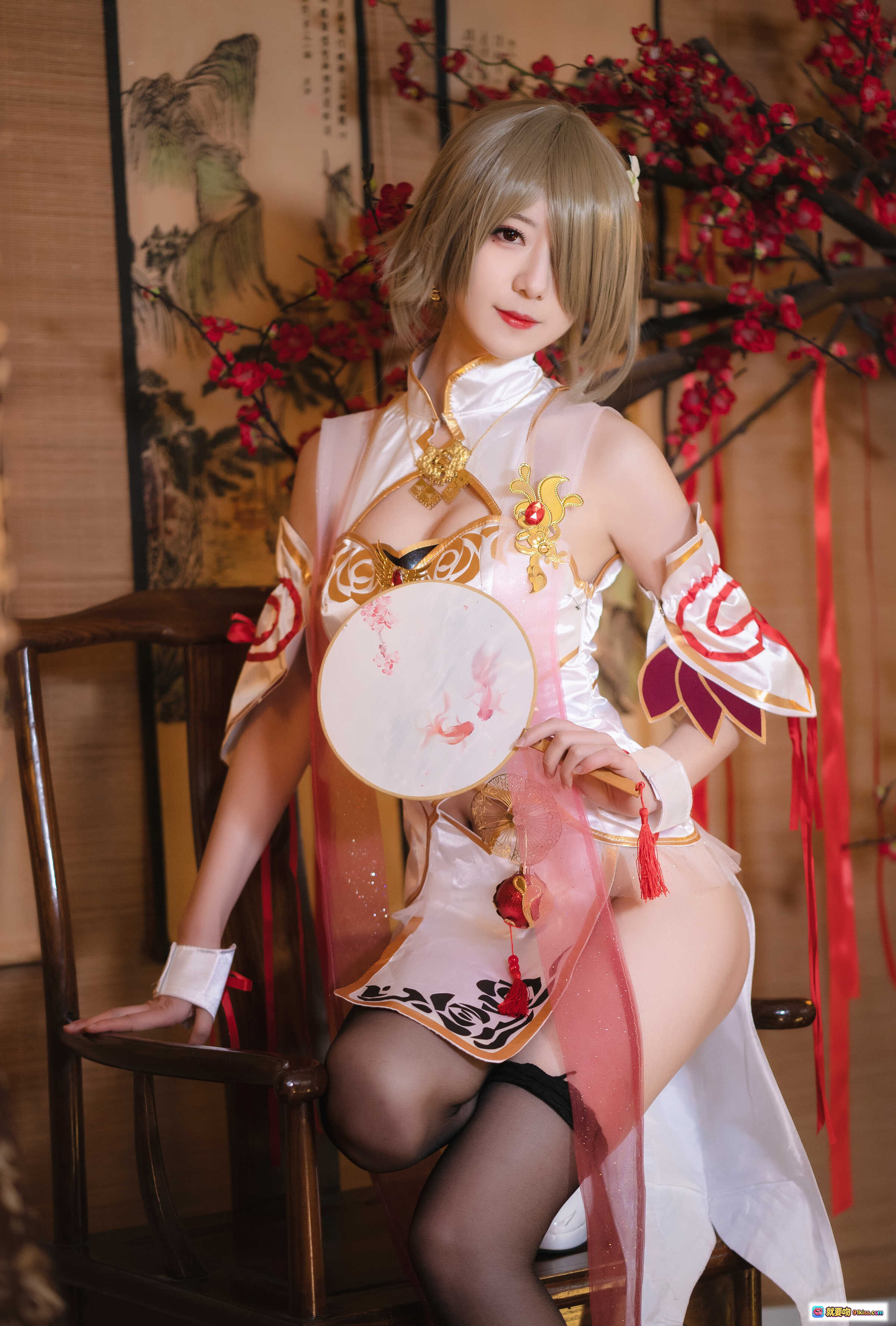 图片[8] - 弥音音NO.010浣溪沙Cosplay写真｜白金旗袍少女｜花饰长发｜古典美艳造型｜59P高清图集 - 就要吻