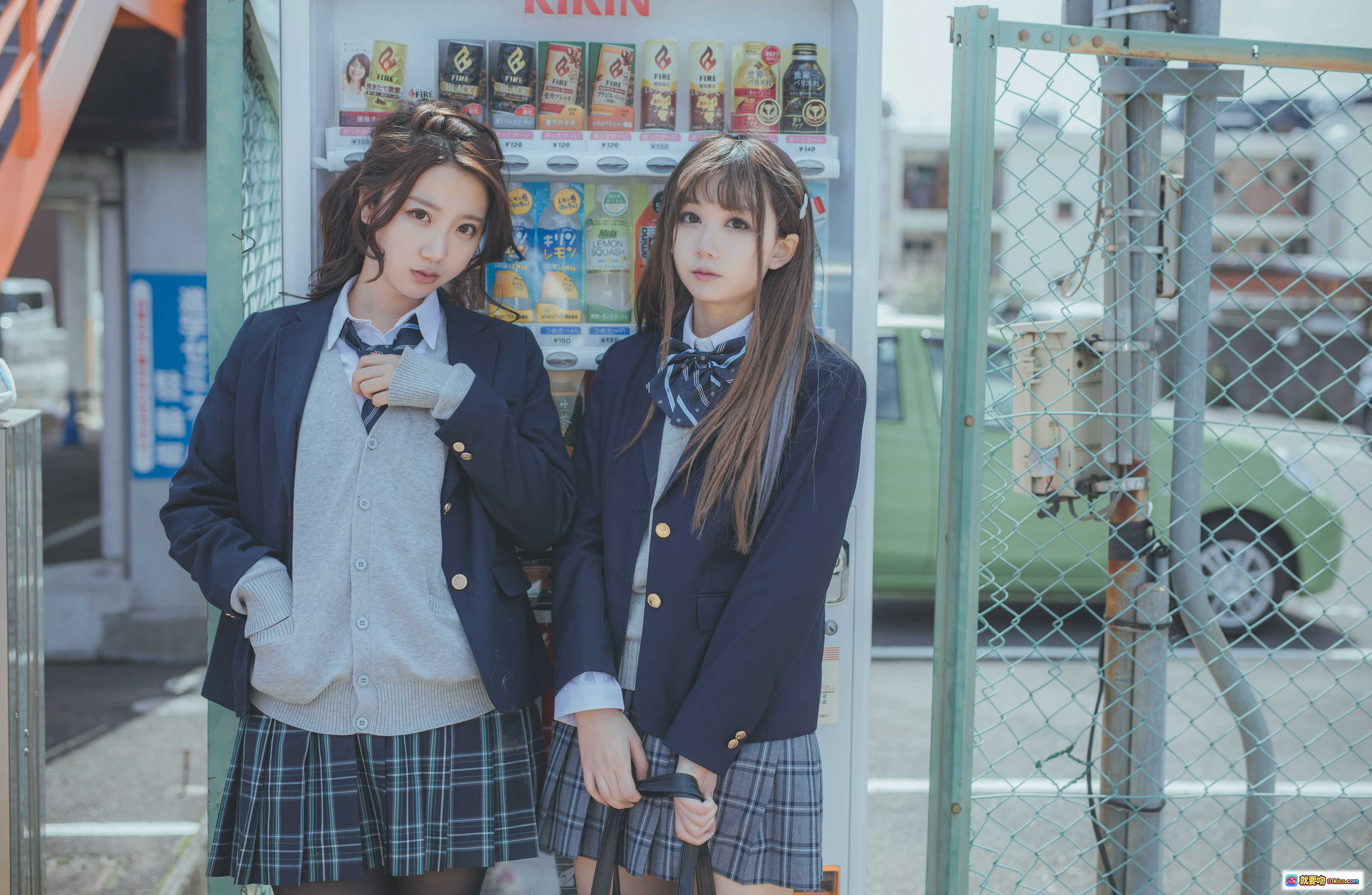 图片[9] - 黑川NO.013浅野菌子百合写真集 20P高清美图 白床单双人亲密躺卧 黑裙白裙少女风情 甜美温柔氛围感摄影 - 就要吻