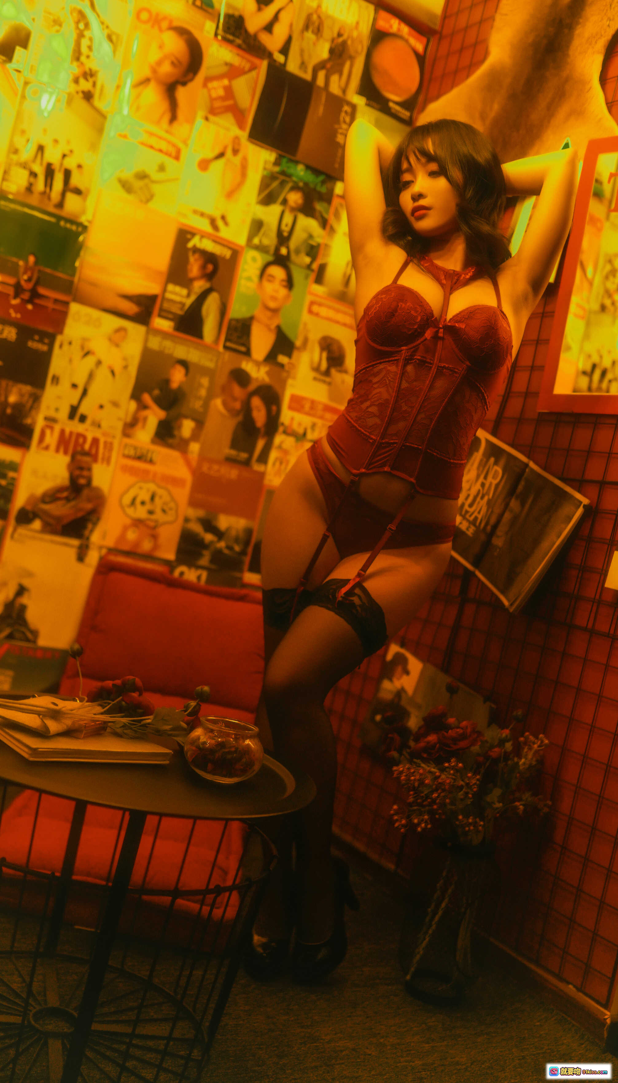 图片[10] - 洛璃 LoLiSAMA NO.001 吻遍众生 40P 1.14GB 红色内衣吊袜带性感写真 热辣美臀私房摄影 - 就要吻