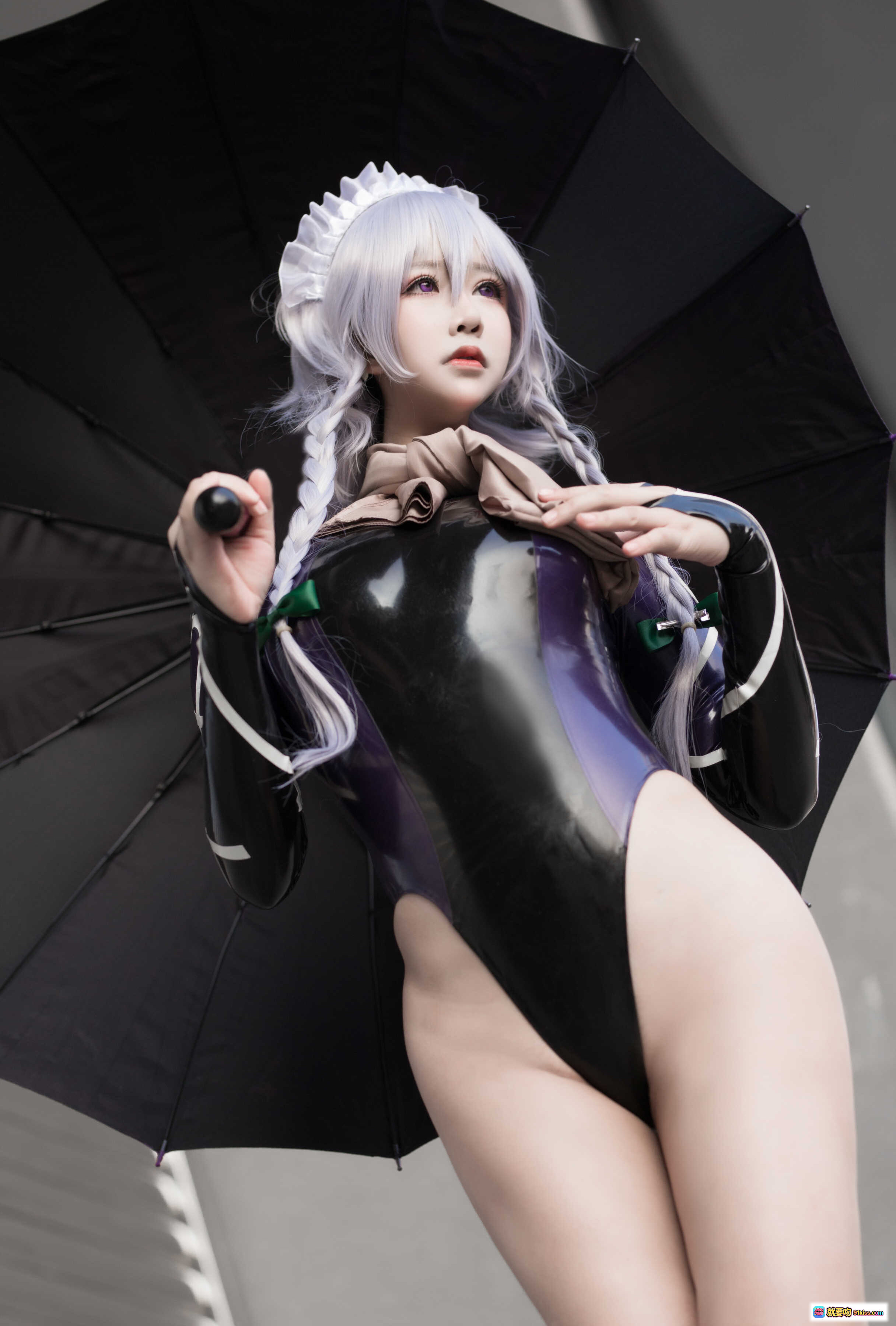 图片[9] - 抱走莫子A NO.022 最新胶衣cosplay 紫黑紧身latex女仆装 持伞银发少女写真 11P高清图集 - 就要吻