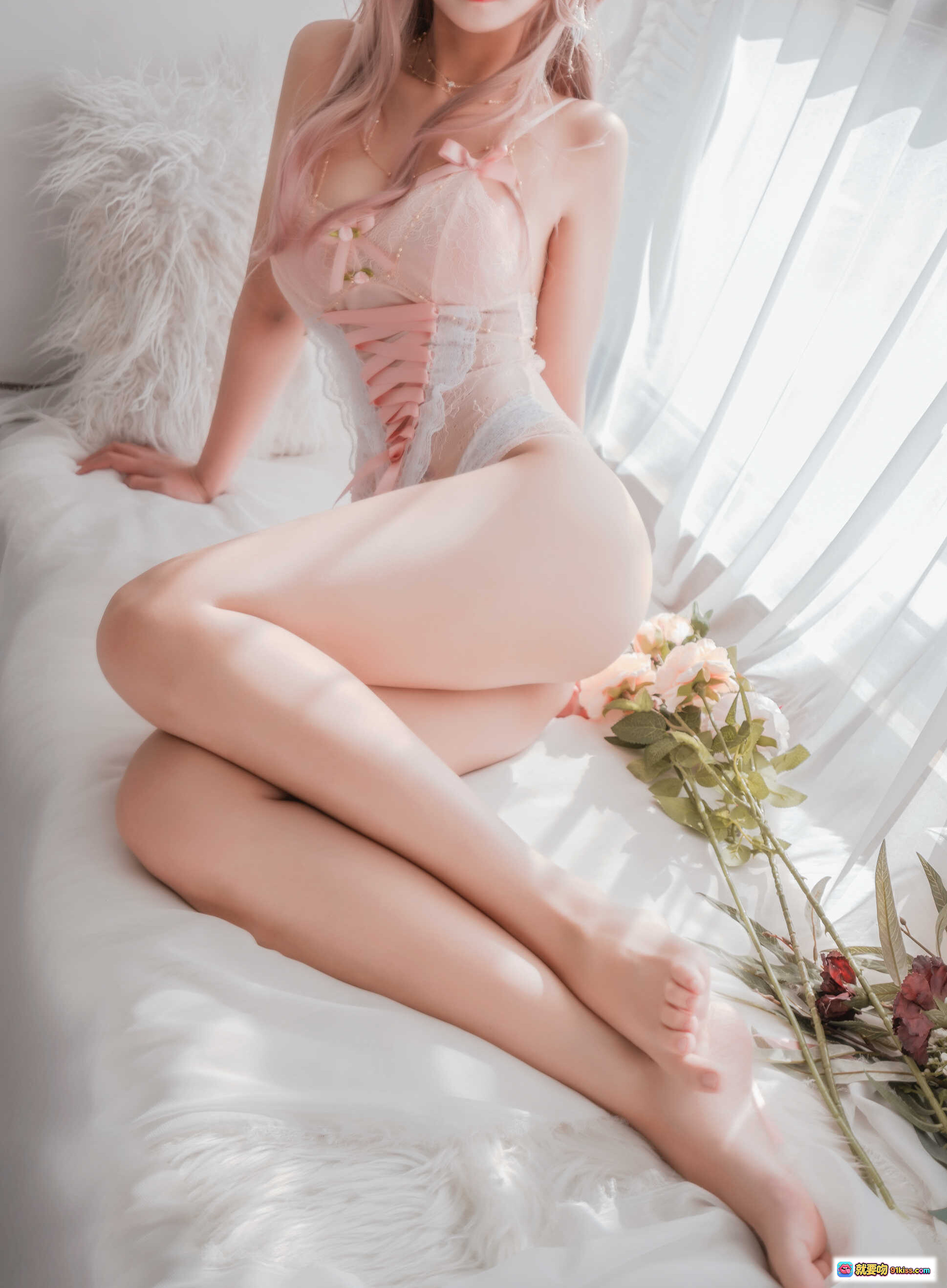 图片[10] - 三度_69 NO.036 精灵写真 31P高清蕾丝内衣美腿私房照 白床柔光玫瑰花背景 优雅性感女性摄影 - 就要吻