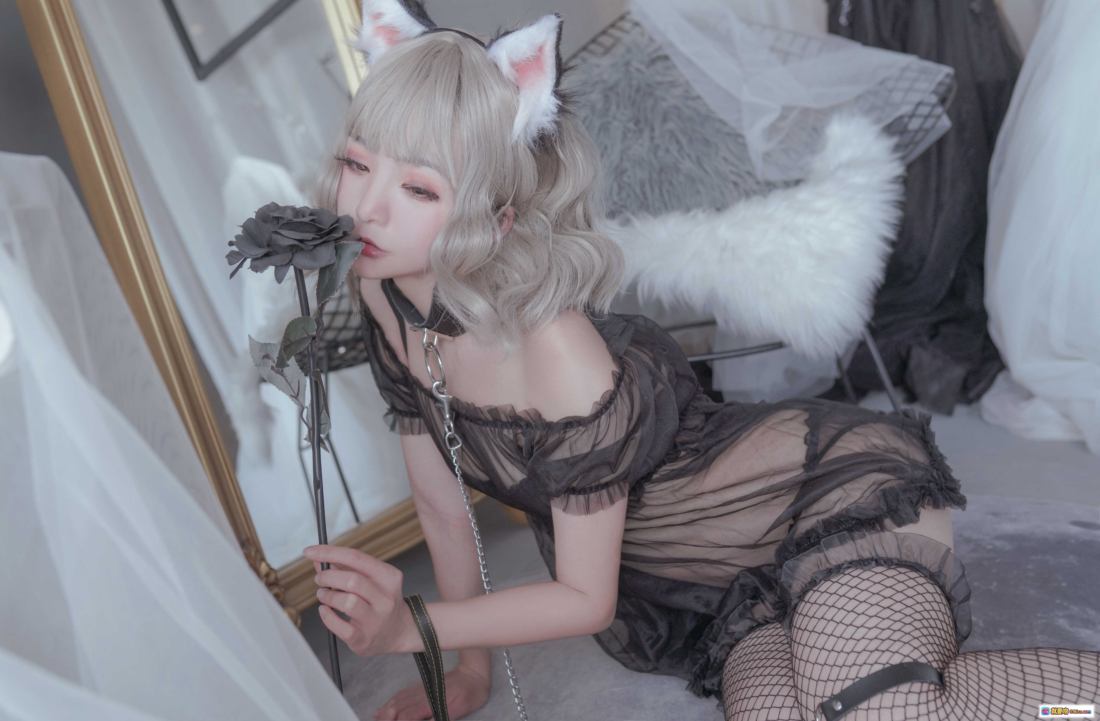 图片[5] - 日奈娇NO.004猫与兔cosplay写真集 50P高清美图 甜酷少女双人互动 萌系兔耳+猫耳造型 洛丽塔风穿搭 柔光氛围感大片 - 就要吻
