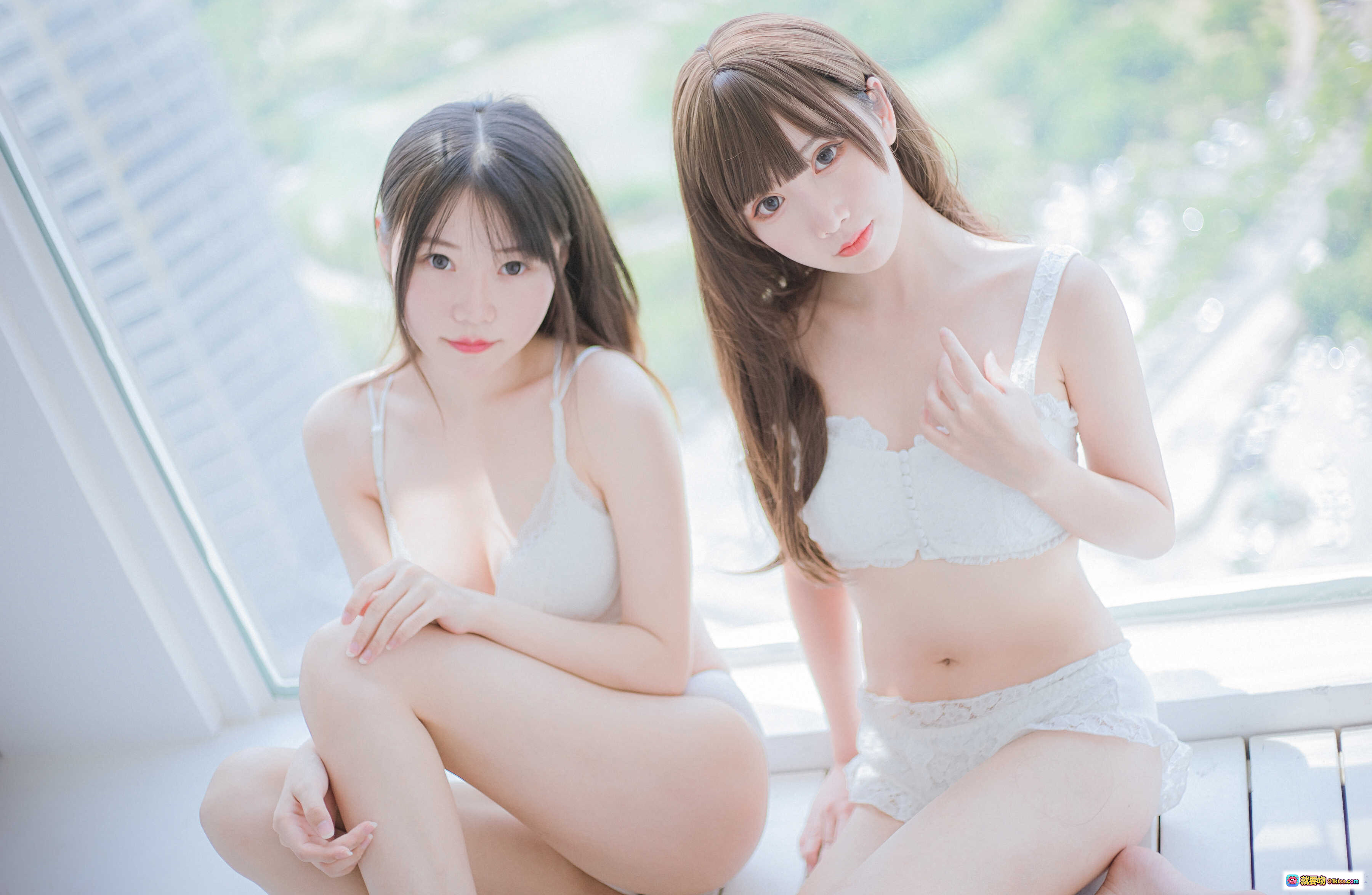 图片[9] - 香草喵露露NO.008饼饼与香草喵23P清新内衣写真·西瓜甜点·居家风·双人互动·蕾丝边白内衣·温柔少女感 - 就要吻