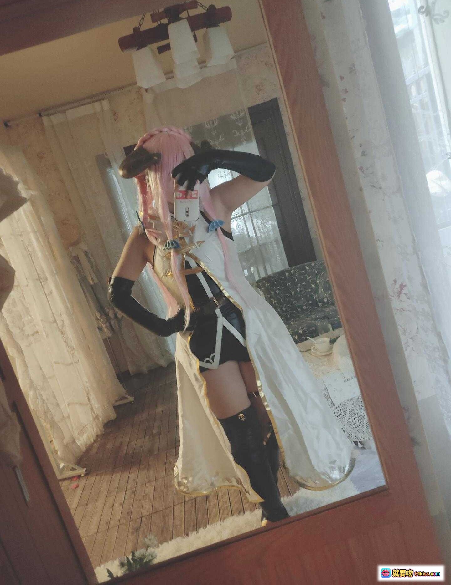 图片[5] - 穆零Mu0 NO.19 碧蓝幻想娜露梅亚cosplay 粉发羊角造型 黑手套白裙装 二次元角色扮演 精致还原写真 - 就要吻