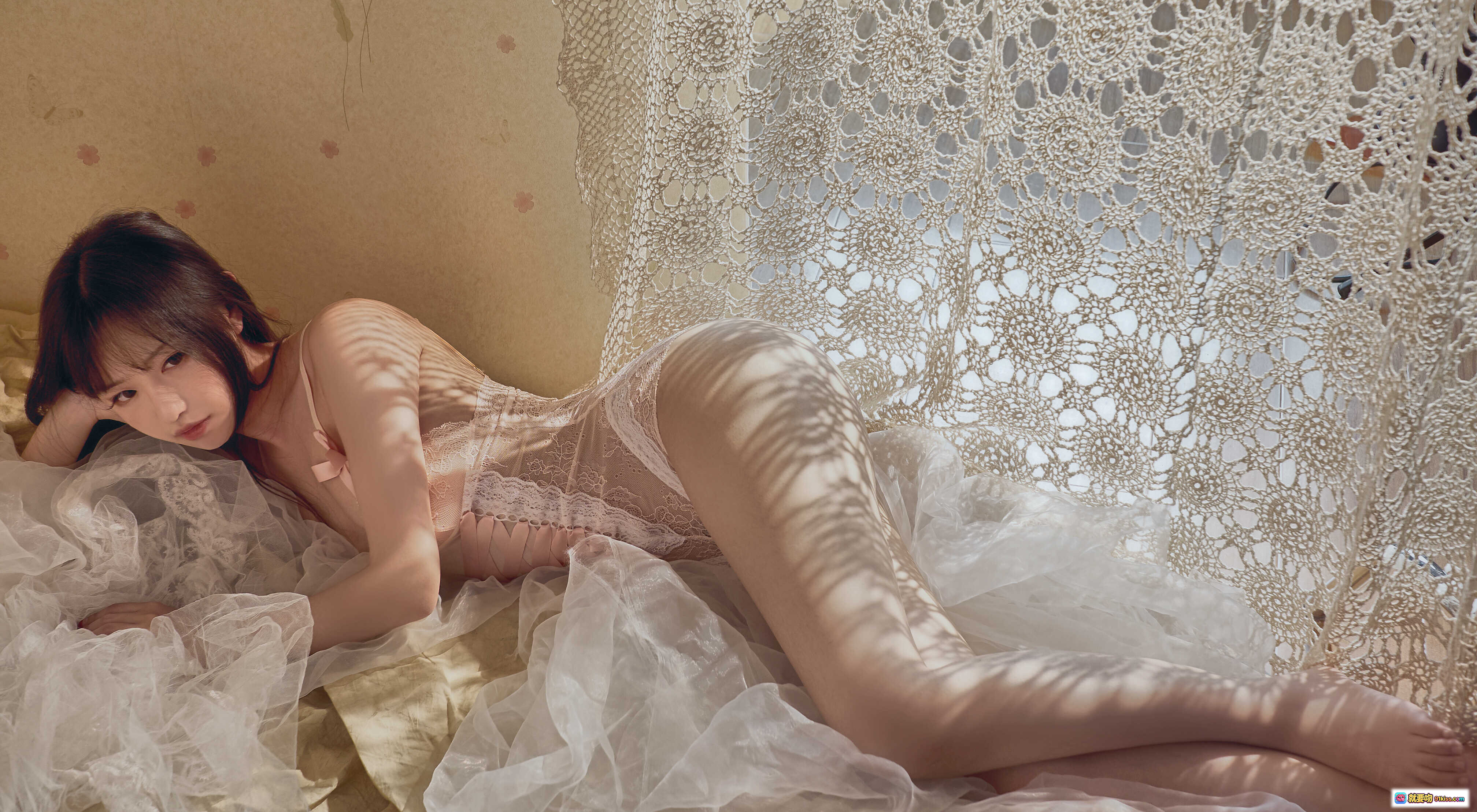 图片[5] - Shika小鹿鹿NO.036写真03连体服私房美图｜温柔蕾丝白纱裙少女风卧室写真21P高清图集 - 就要吻