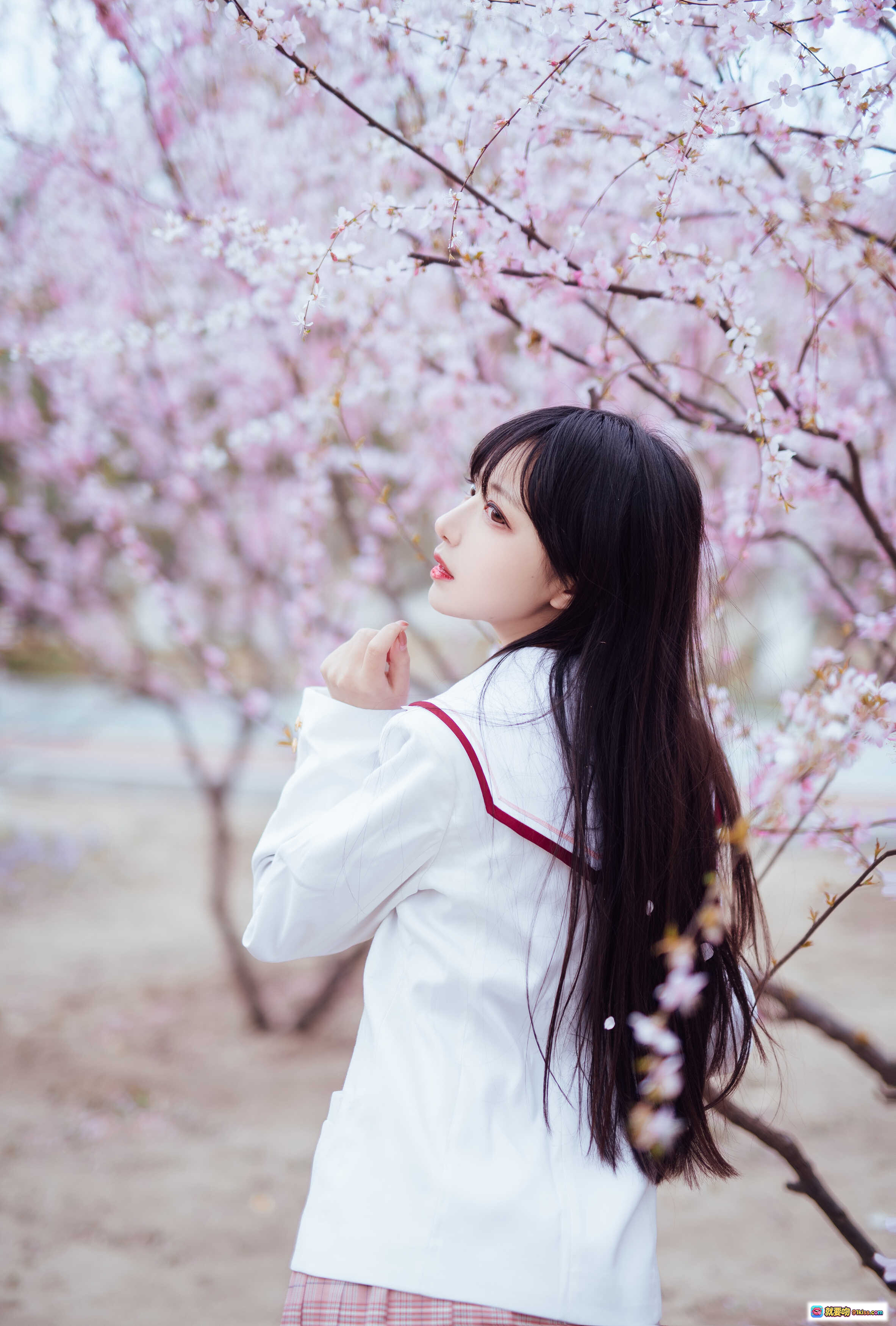 图片[7] - Shika小鹿鹿NO.041樱花写真 | 日系校服少女 | 粉樱树下跪坐 | 清新自然风 | 13P高清图集 - 就要吻