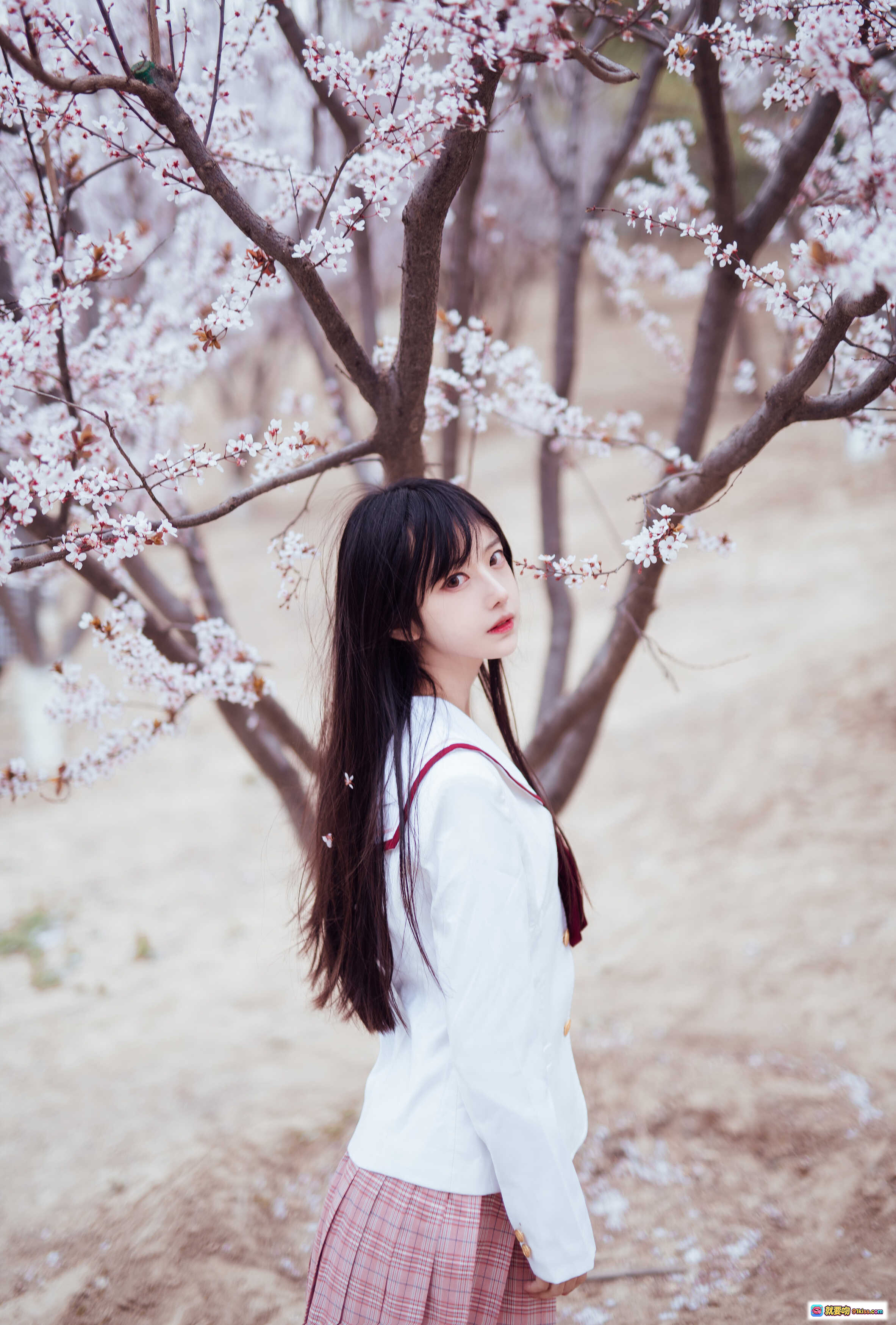 图片[8] - Shika小鹿鹿NO.041樱花写真 | 日系校服少女 | 粉樱树下跪坐 | 清新自然风 | 13P高清图集 - 就要吻