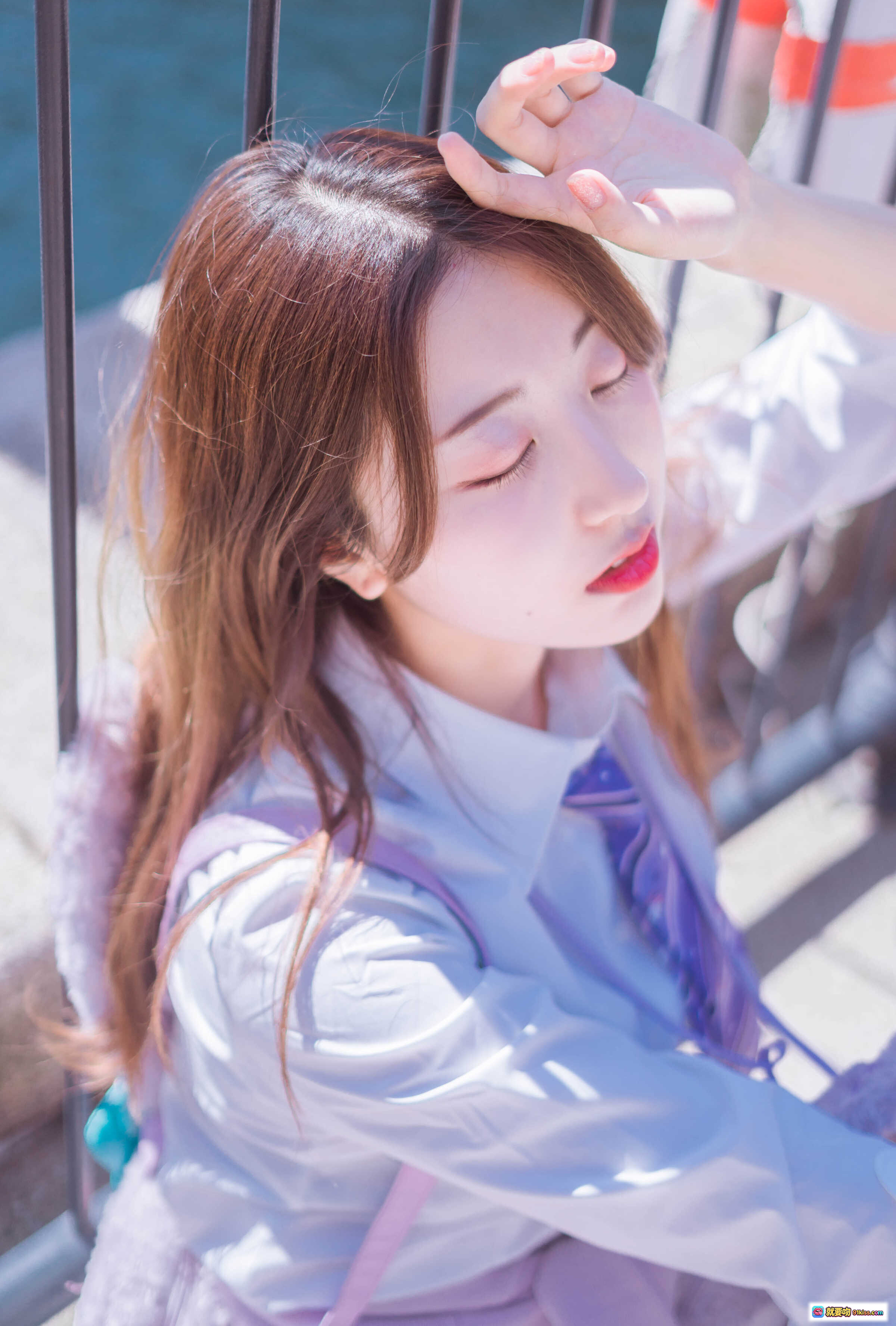 图片[1] - 黑川NO.036迪士尼写真集35P161MB 清新少女闭眼微笑 紫白校服阳光侧颜 甜美日系风格户外拍摄 - 就要吻