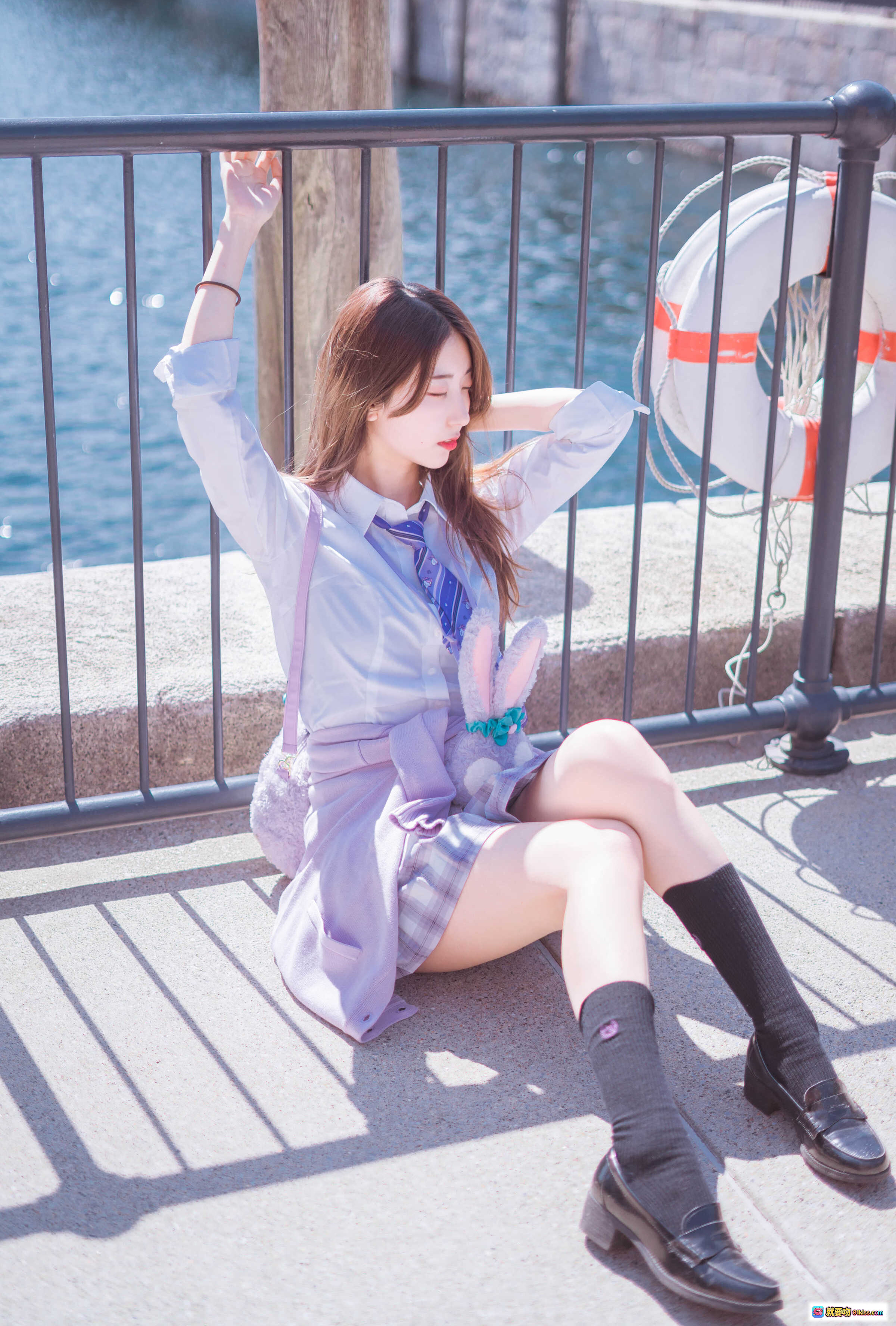 图片[6] - 黑川NO.036迪士尼写真集35P161MB 清新少女闭眼微笑 紫白校服阳光侧颜 甜美日系风格户外拍摄 - 就要吻