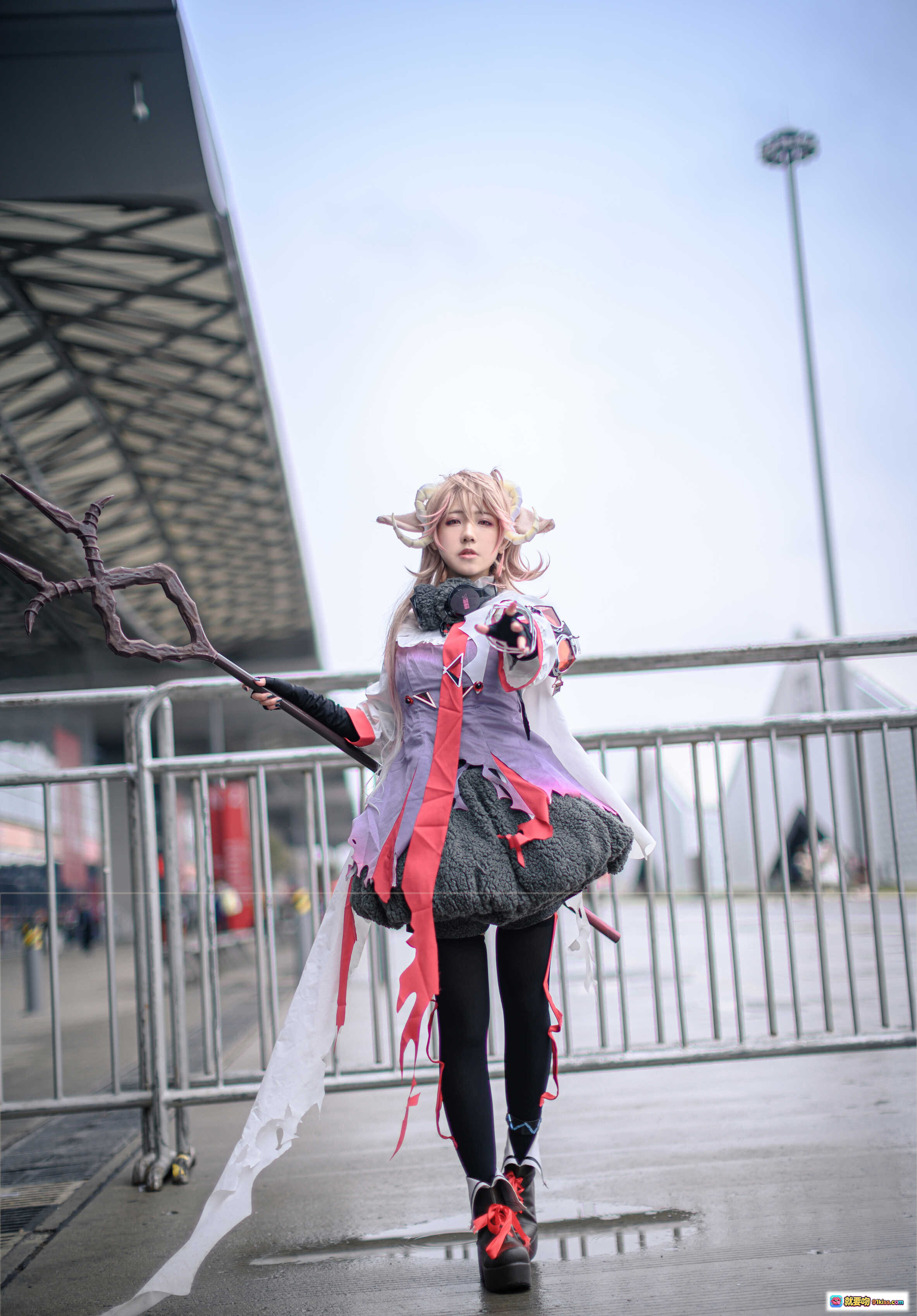 图片[9] - 蓝小沂KiKi cos明日方舟艾雅法拉 精致还原角色造型 持法杖姿态优雅 二次元动漫COSPLAY写真 - 就要吻