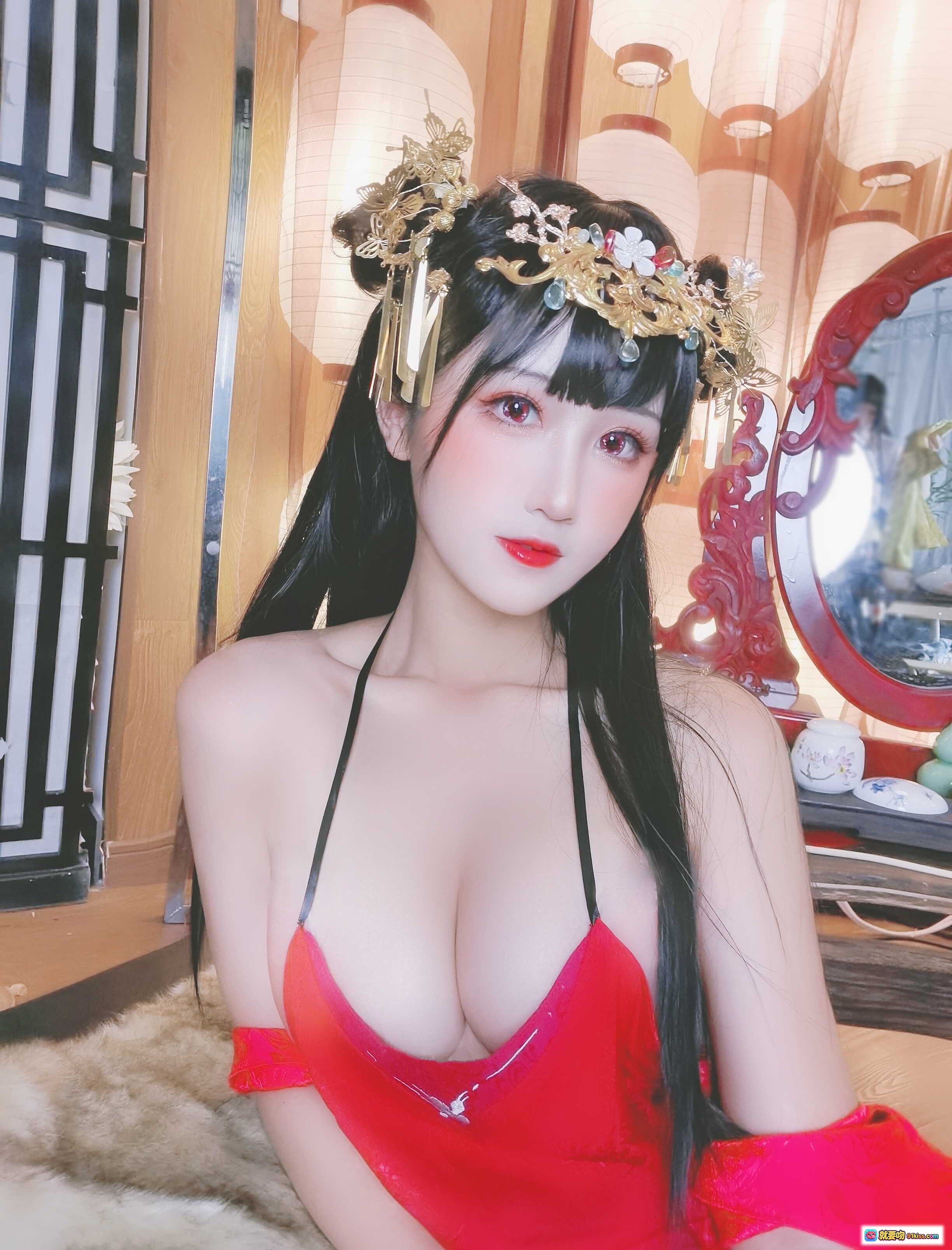 图片[6] - 三度_69 NO.056 逸仙古风自拍｜红金刺绣汉服+精致发饰+古典妆容+室内雅致布景 - 就要吻