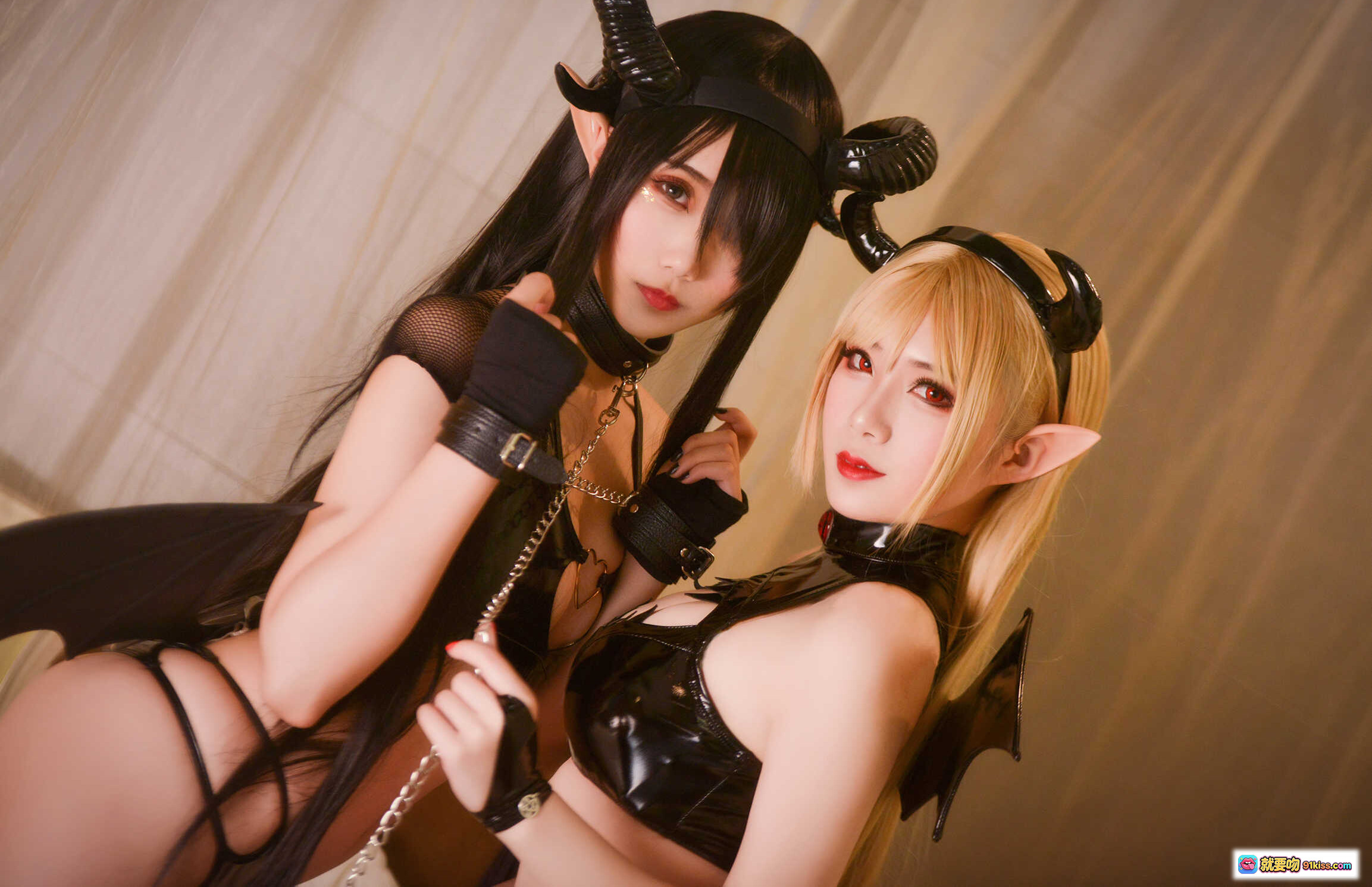 图片[3] - 曉美媽NO.007魅魔雙人合集｜黑絲角飾精靈耳Cosplay｜浴室私房寫真｜19P高清美圖 - 就要吻