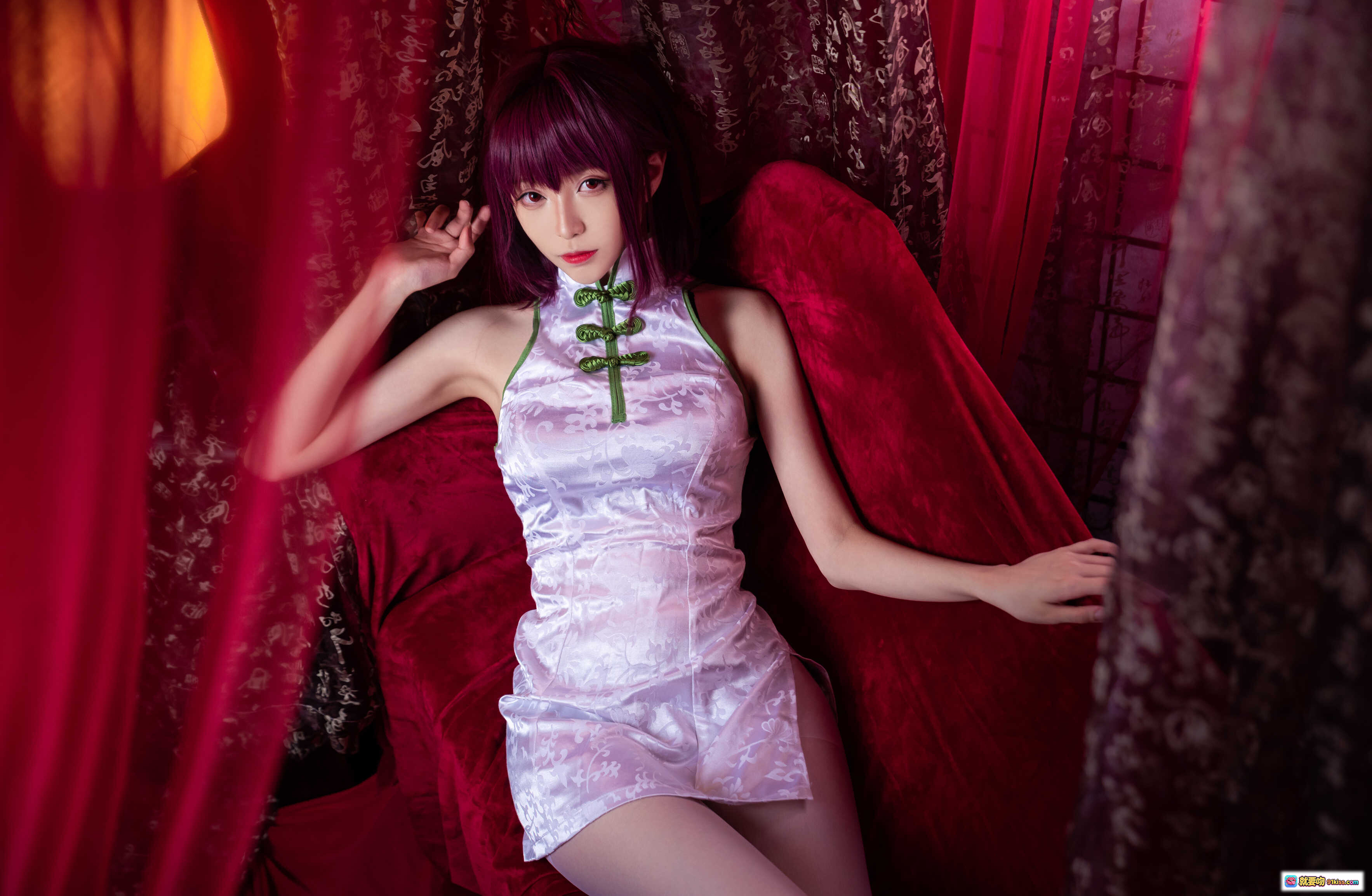 图片[8] - 青青子Js NO.007 Fate斯卡哈2紫色礼服cosplay写真 皇冠手套红酒杯优雅坐姿37P高清图集 - 就要吻