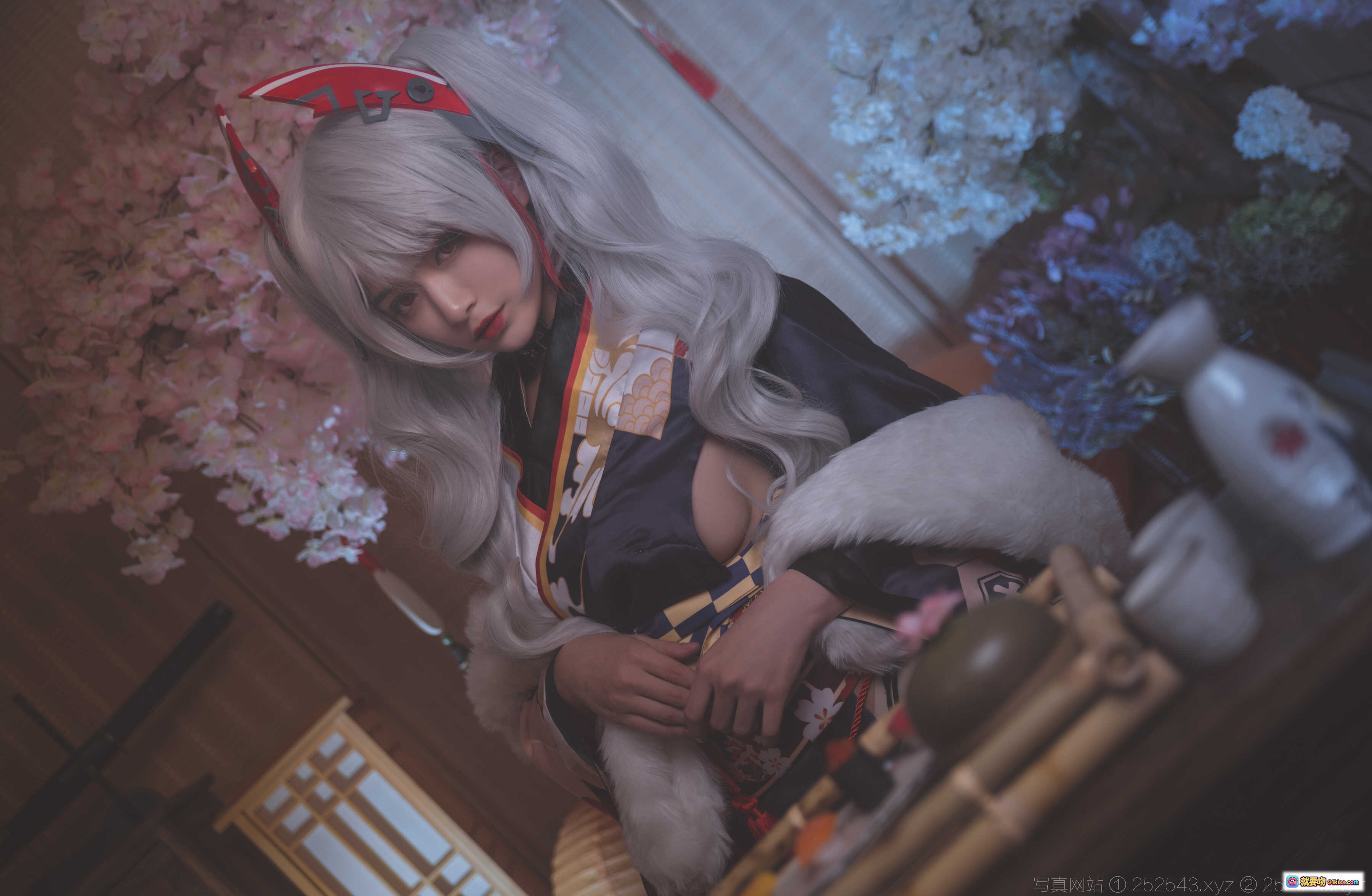 图片[3] - 铁板烧鬼舞w欧根亲王cosplay和风樱花场景银发少女举酒壶日式浴衣写真NO.010 - 就要吻