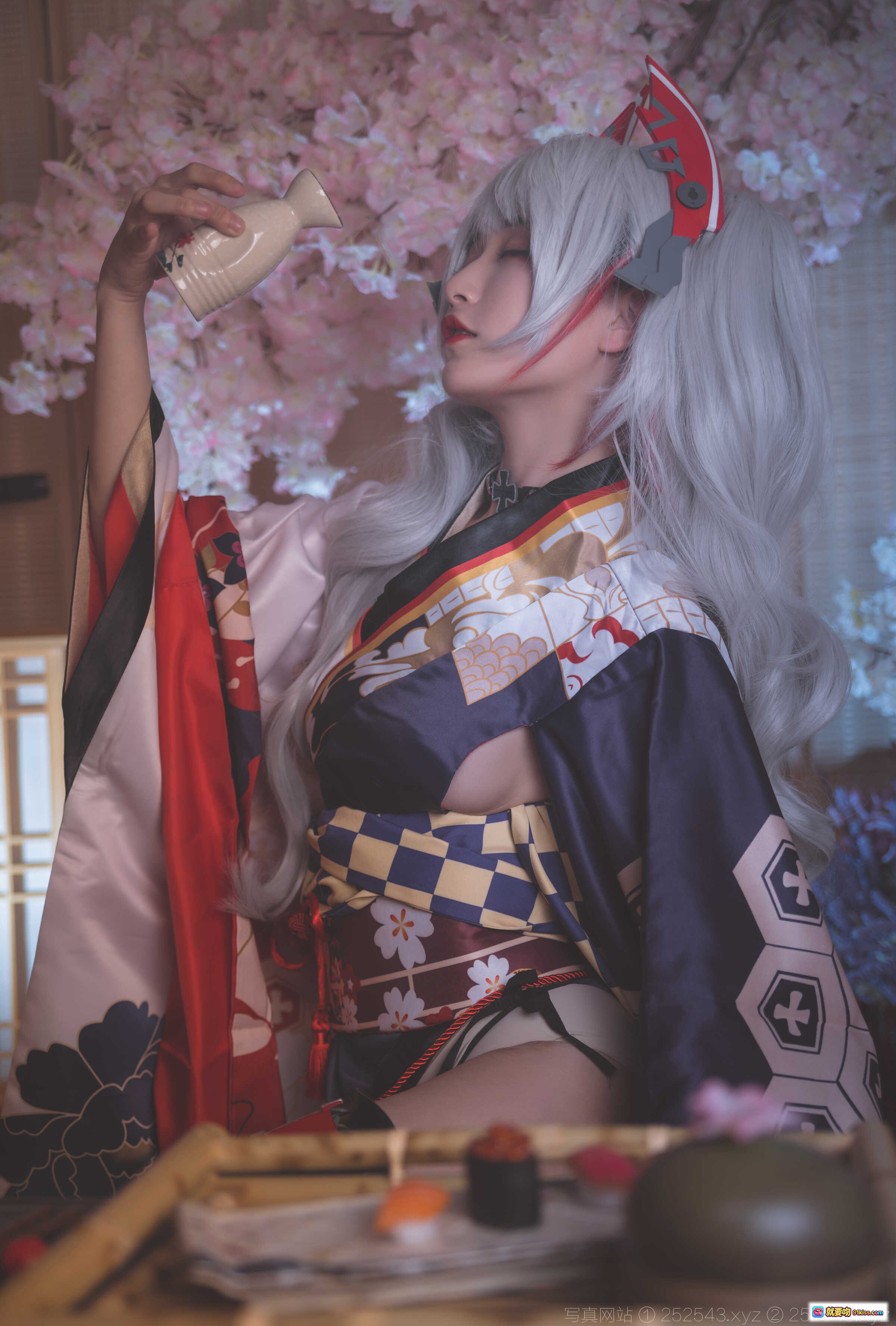 铁板烧鬼舞w欧根亲王cosplay和风樱花场景银发少女举酒壶日式浴衣写真NO.010 - 就要吻