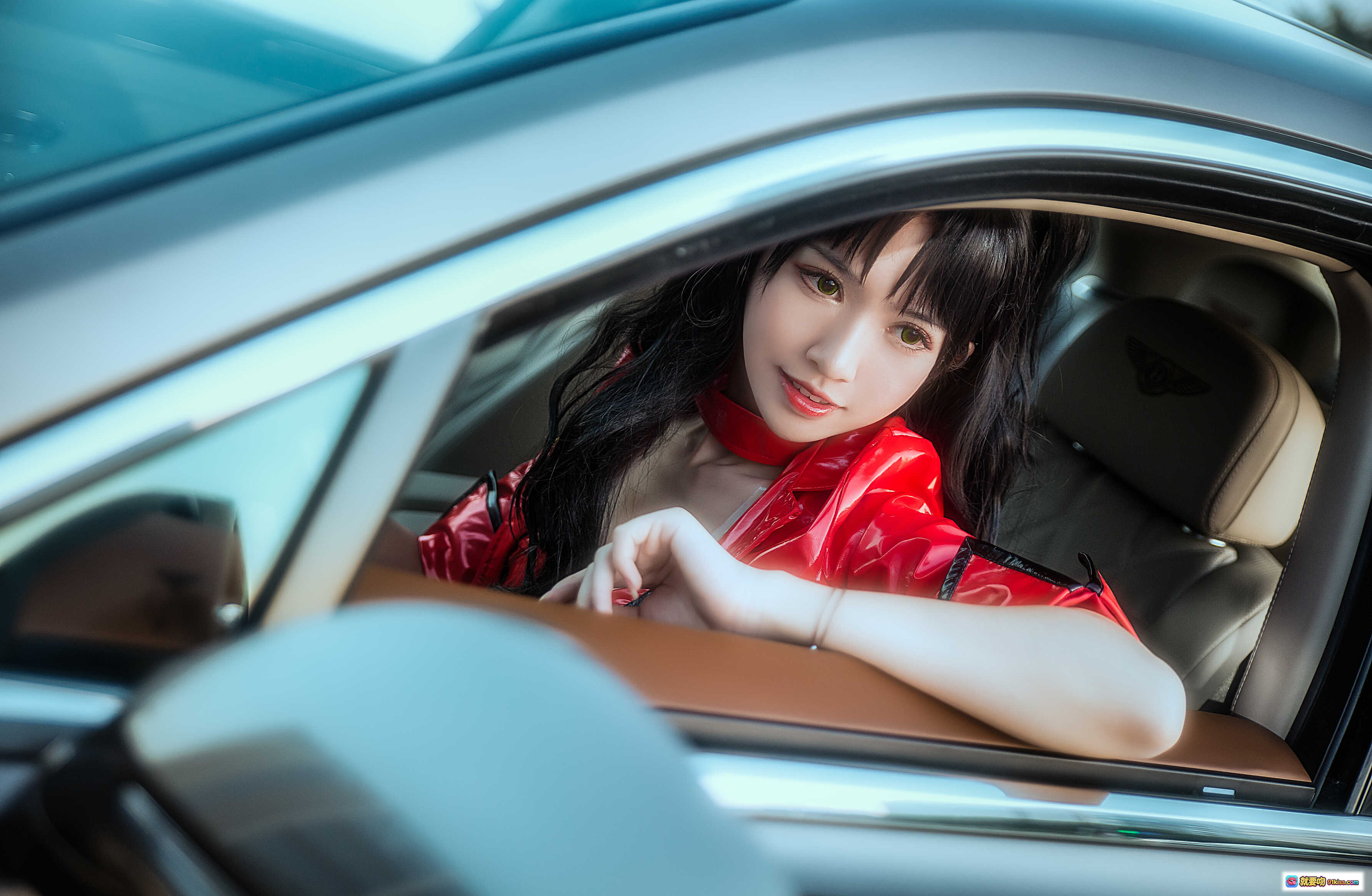 图片[5] - 鳗鱼霏儿NO.052赛车主题写真-白衬衫蓝短裤车内性感坐姿-高清22P大图 - 就要吻