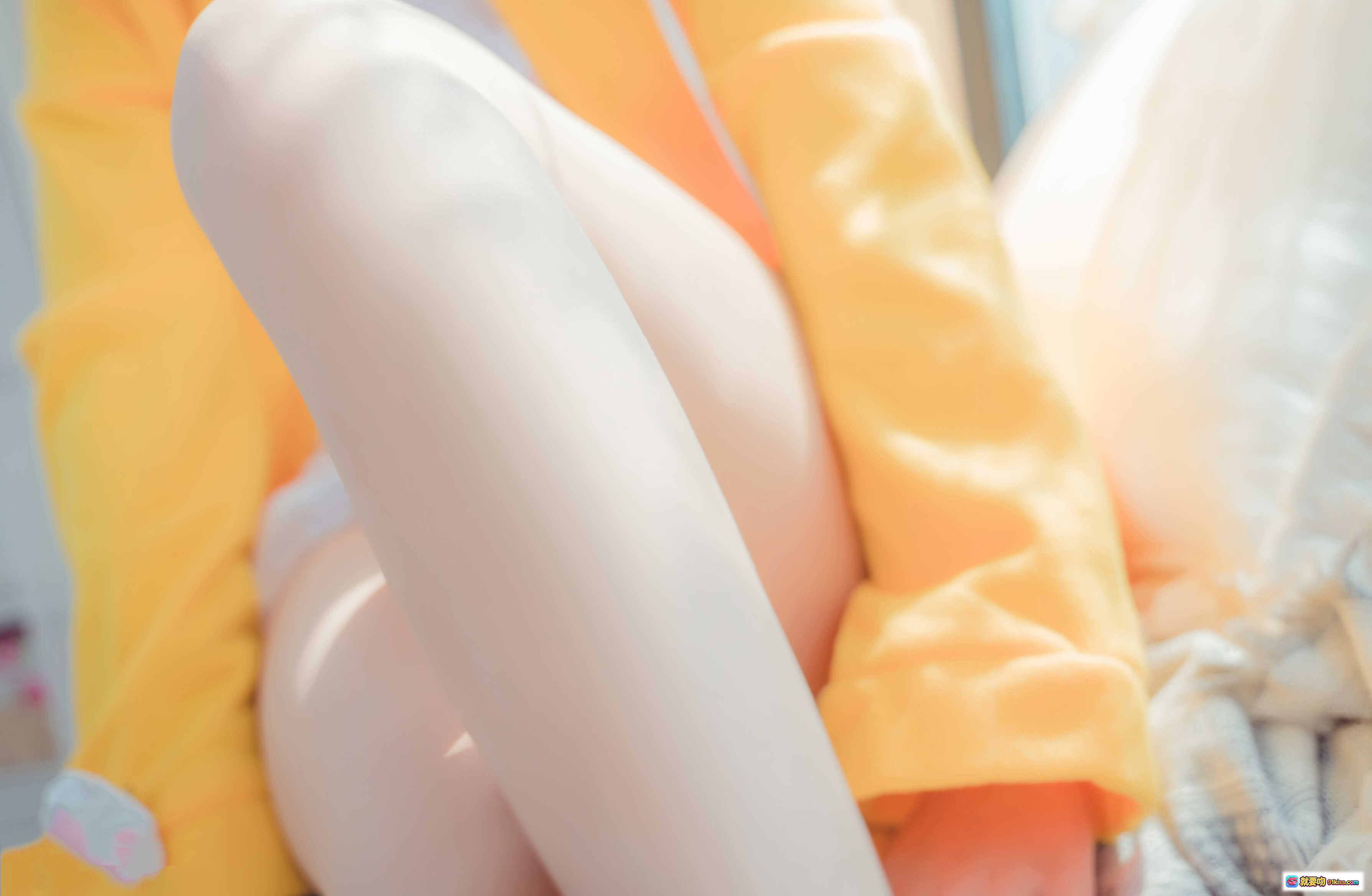 猫君君_MaoJun NO.005 超可爱楙 白丝美腿 甜系少女写真 40P高清图集 306MB温柔氛围感穿搭 - 就要吻