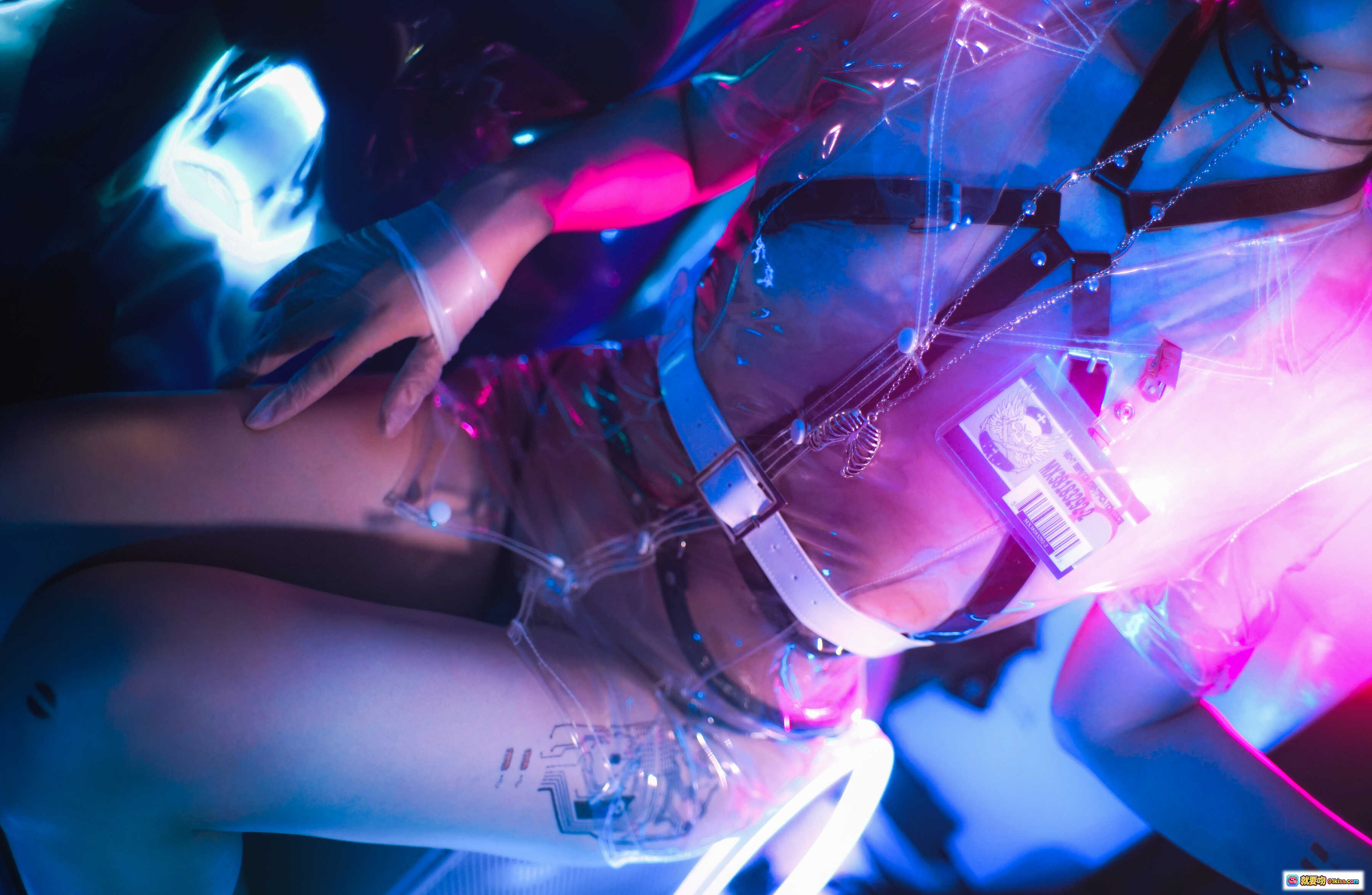 图片[6] - 曉美媽 NO.021 X爱处理人型机 47P 517MB 赛博霓虹光影 透明材质 机械美学 性感曲线 高清写真集 - 就要吻