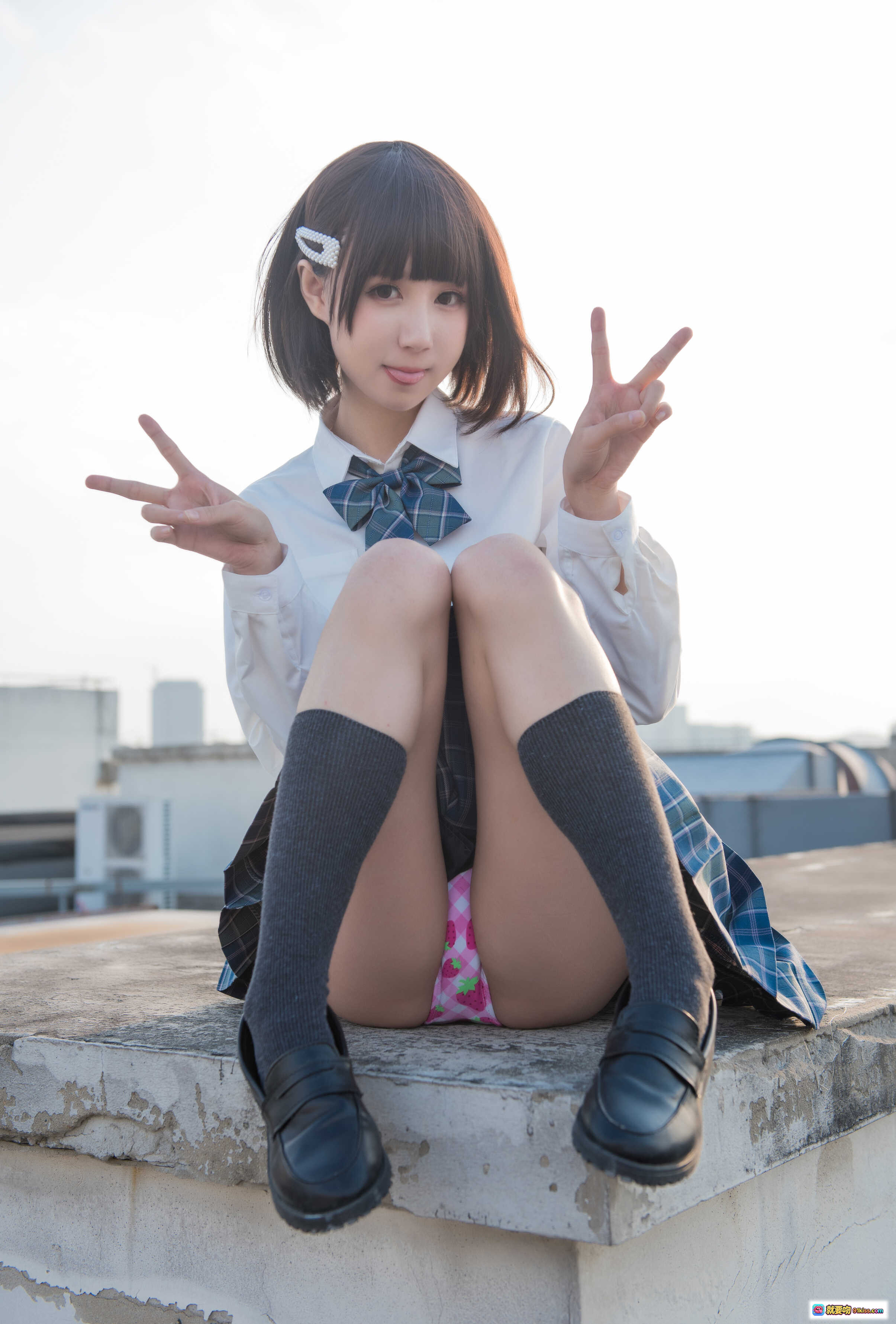 图片[2] - 西园寺南歌NO.001少女裙底写真22P高清图集蓝格裙黑丝美腿私密视角 - 就要吻