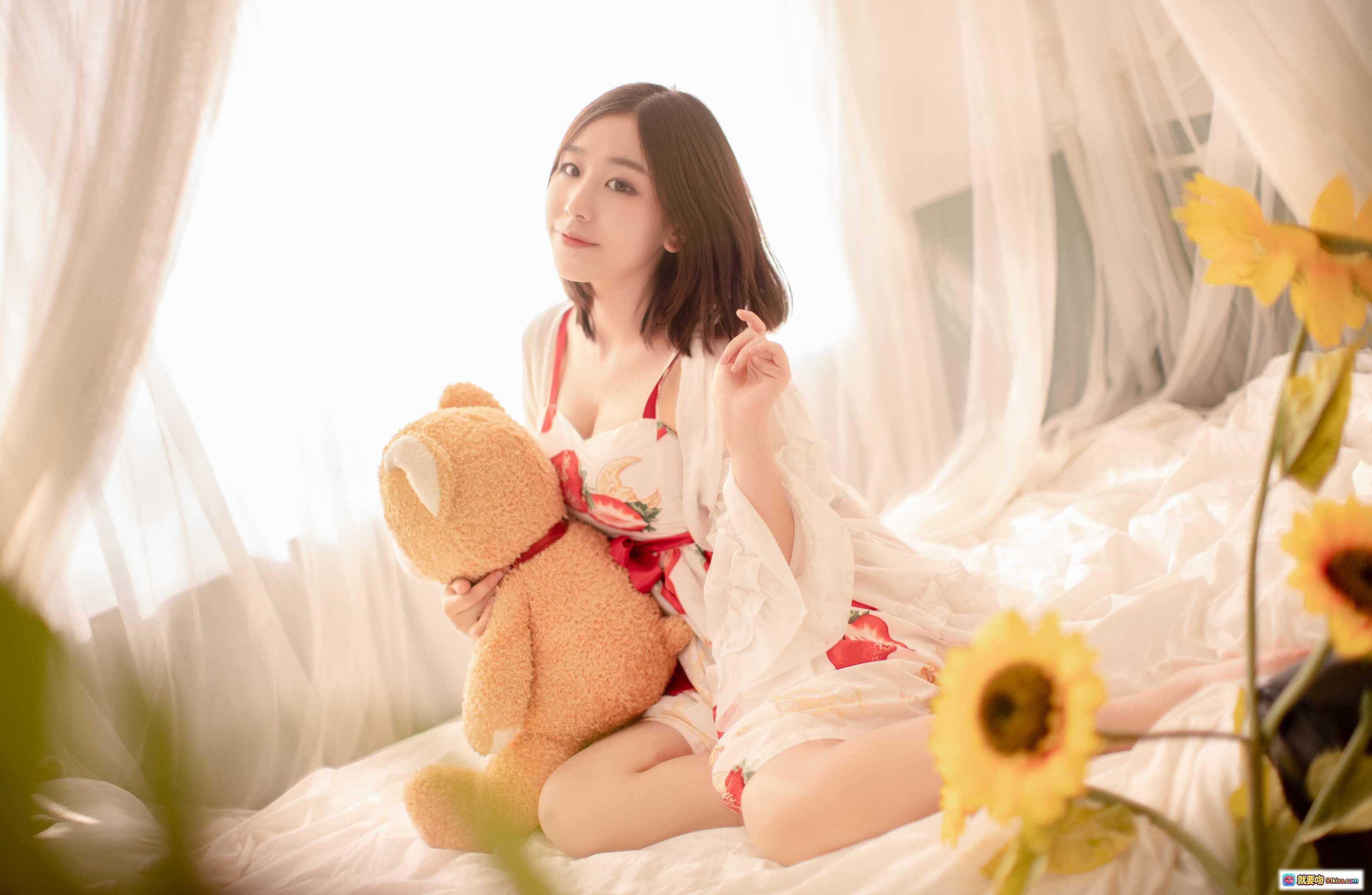 图片[5] - 穆零Mu0 NO.35 花季少女写真 | 温柔白纱裙抱泰迪熊 | 窗边阳光少女风 | 甜美居家私房照 - 就要吻