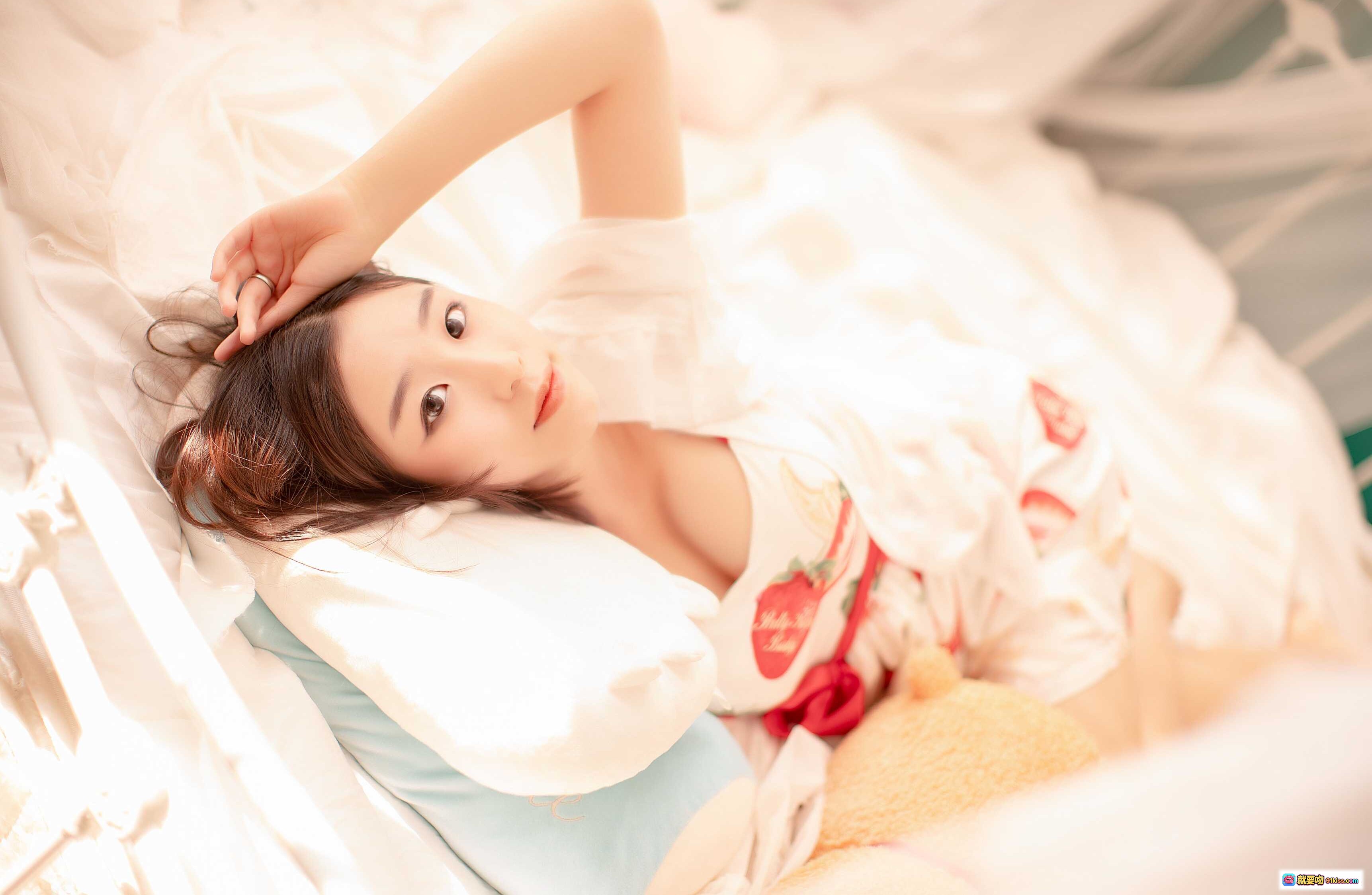 图片[9] - 穆零Mu0 NO.35 花季少女写真 | 温柔白纱裙抱泰迪熊 | 窗边阳光少女风 | 甜美居家私房照 - 就要吻