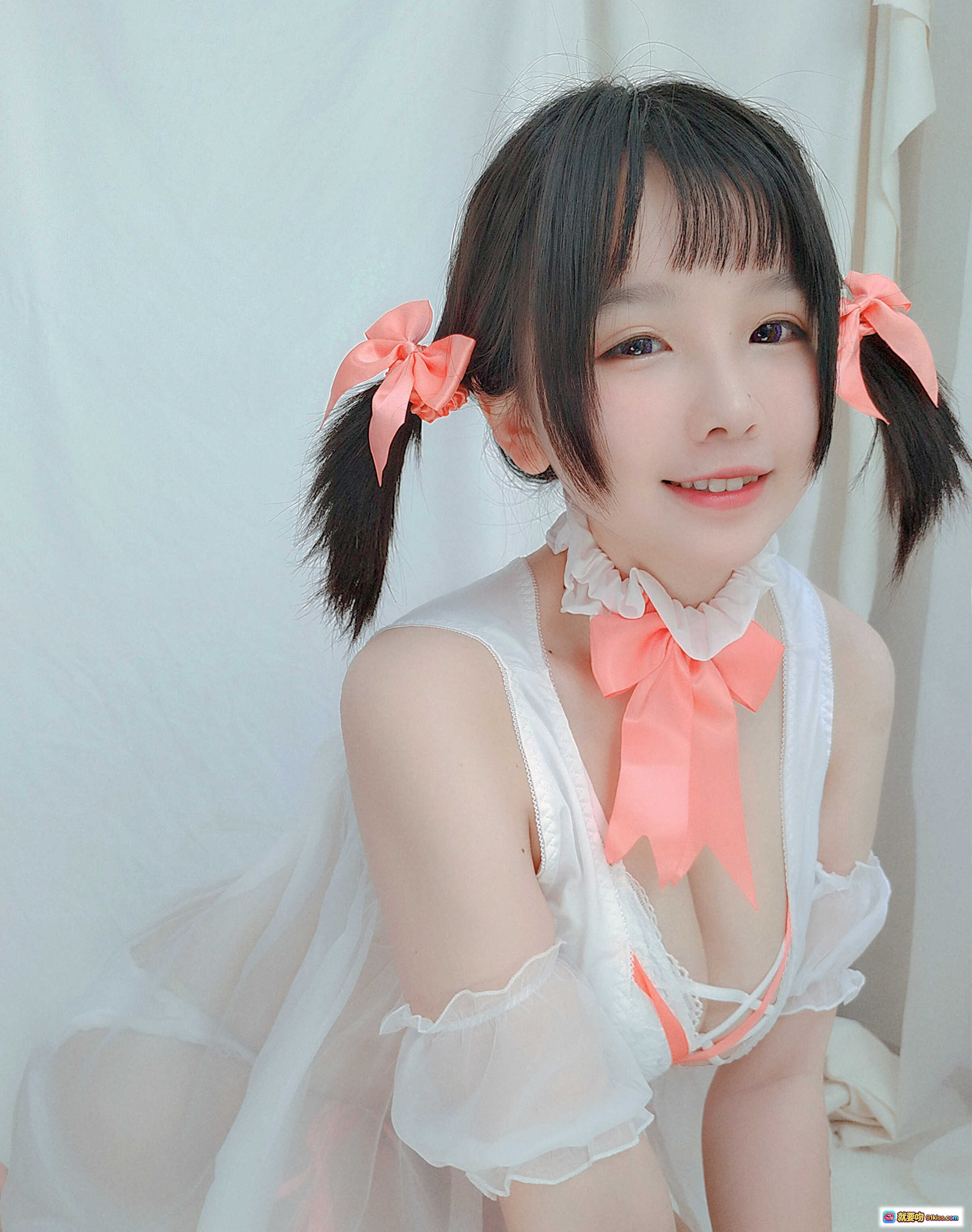 图片[6] - 阿半今天很开心NO.006玛修双马尾粉蝴蝶结白裙少女写真20P93MB - 就要吻