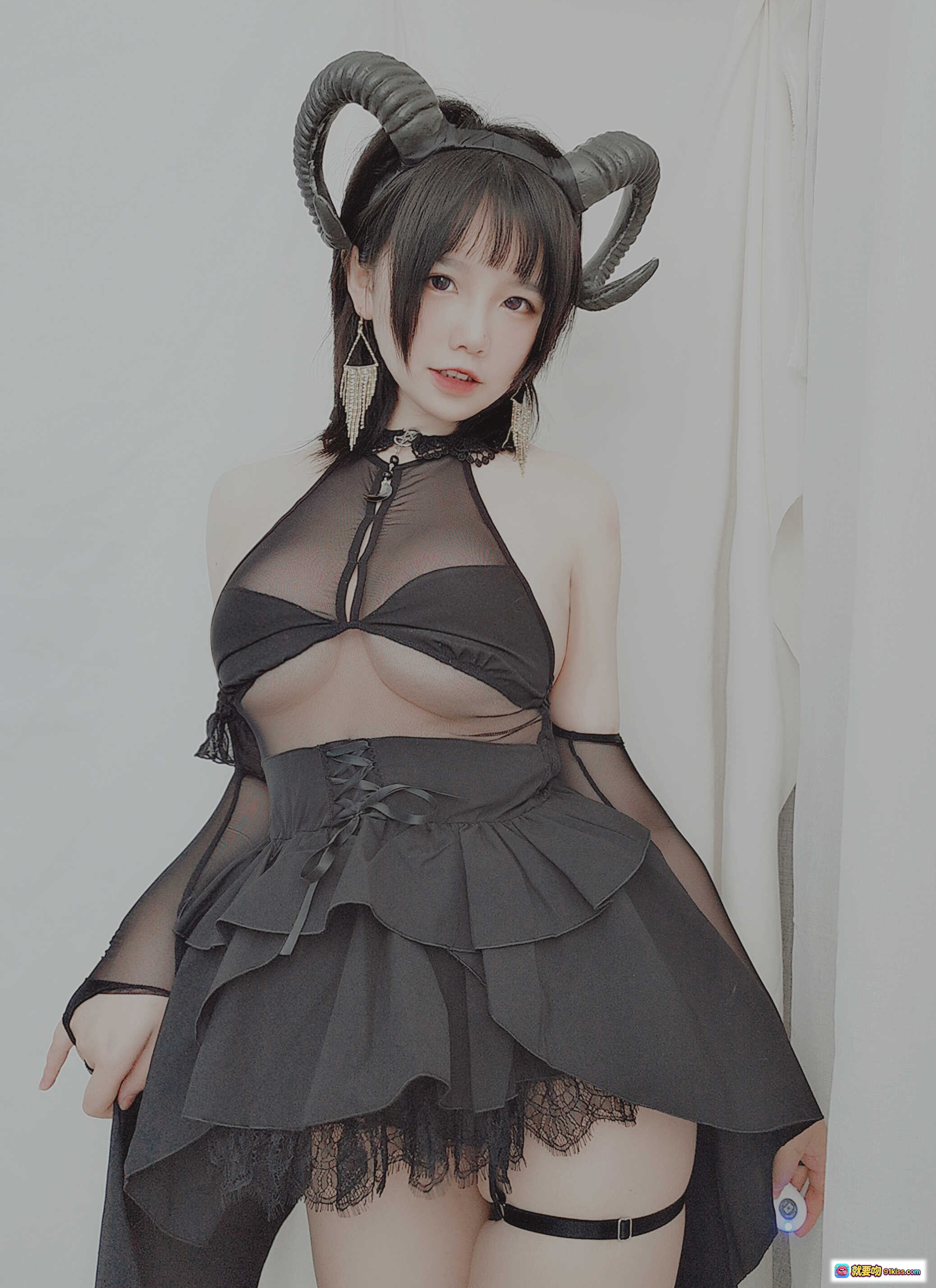 图片[5] - 阿半今天很开心NO.006玛修双马尾粉蝴蝶结白裙少女写真20P93MB - 就要吻