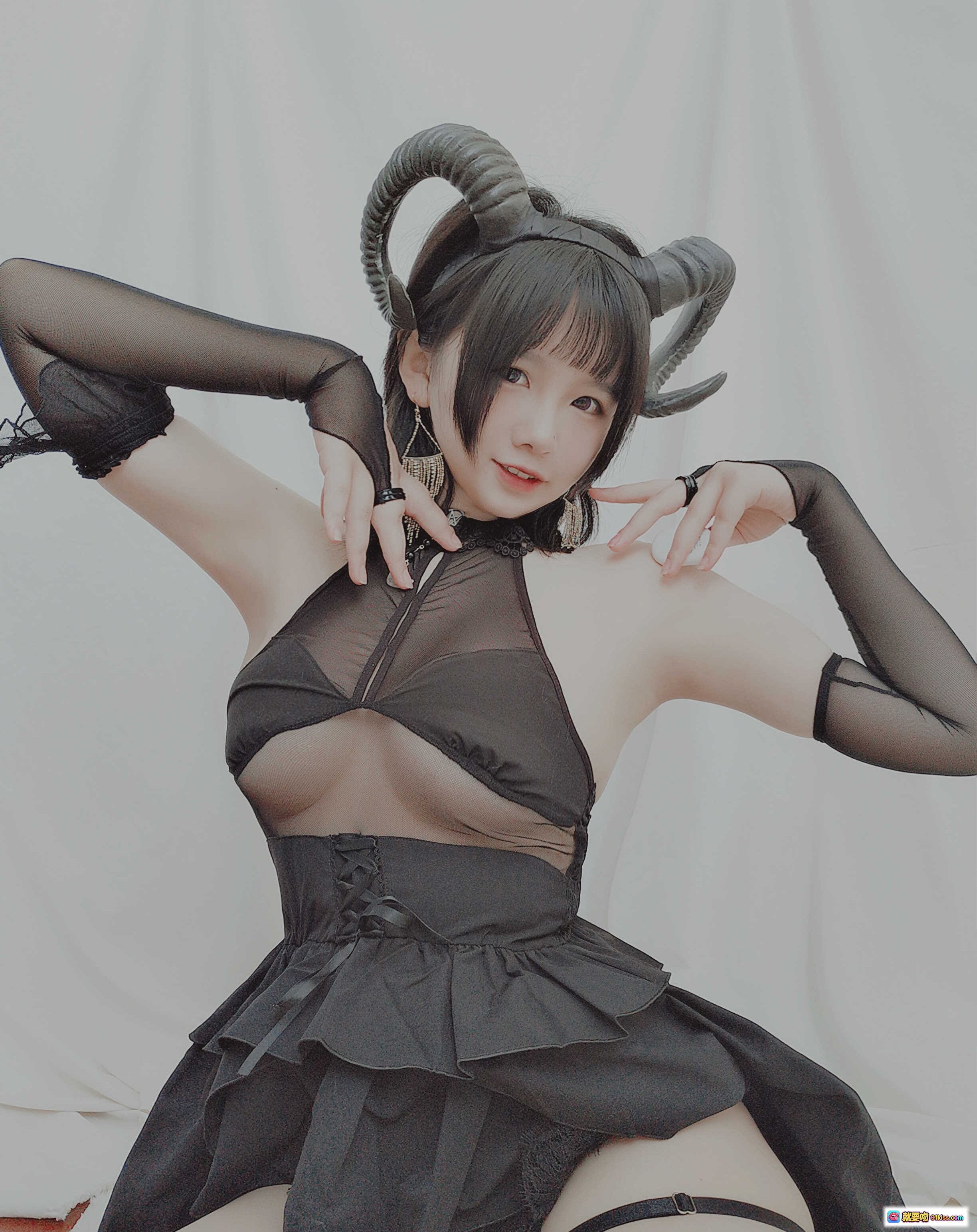 图片[8] - 阿半今天很开心NO.006玛修双马尾粉蝴蝶结白裙少女写真20P93MB - 就要吻