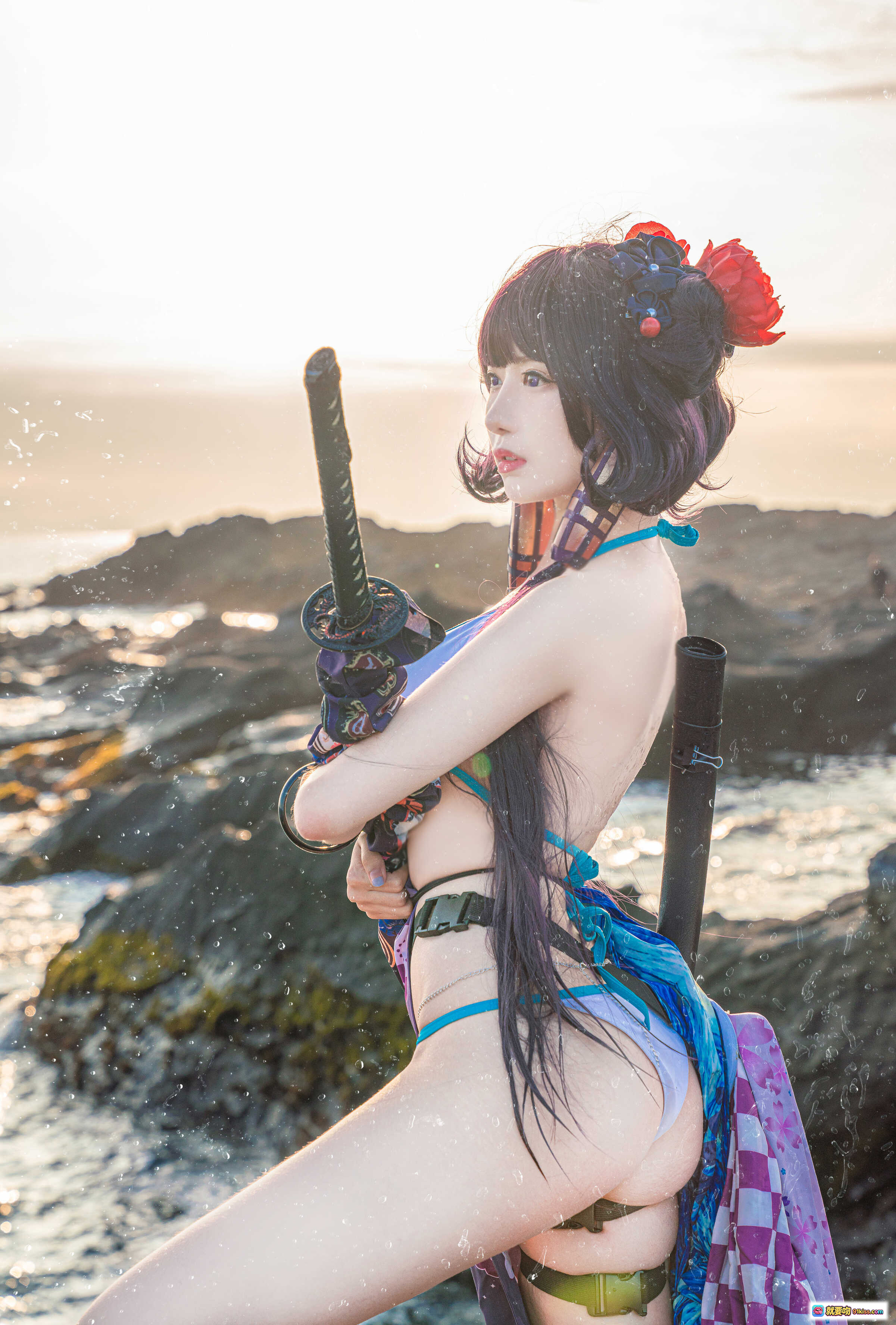 图片[4] - Shika小鹿鹿NO.076阿荣cosplay海边岩石写真 | 美女持剑泳装造型 | 日落海景氛围感大片 - 就要吻
