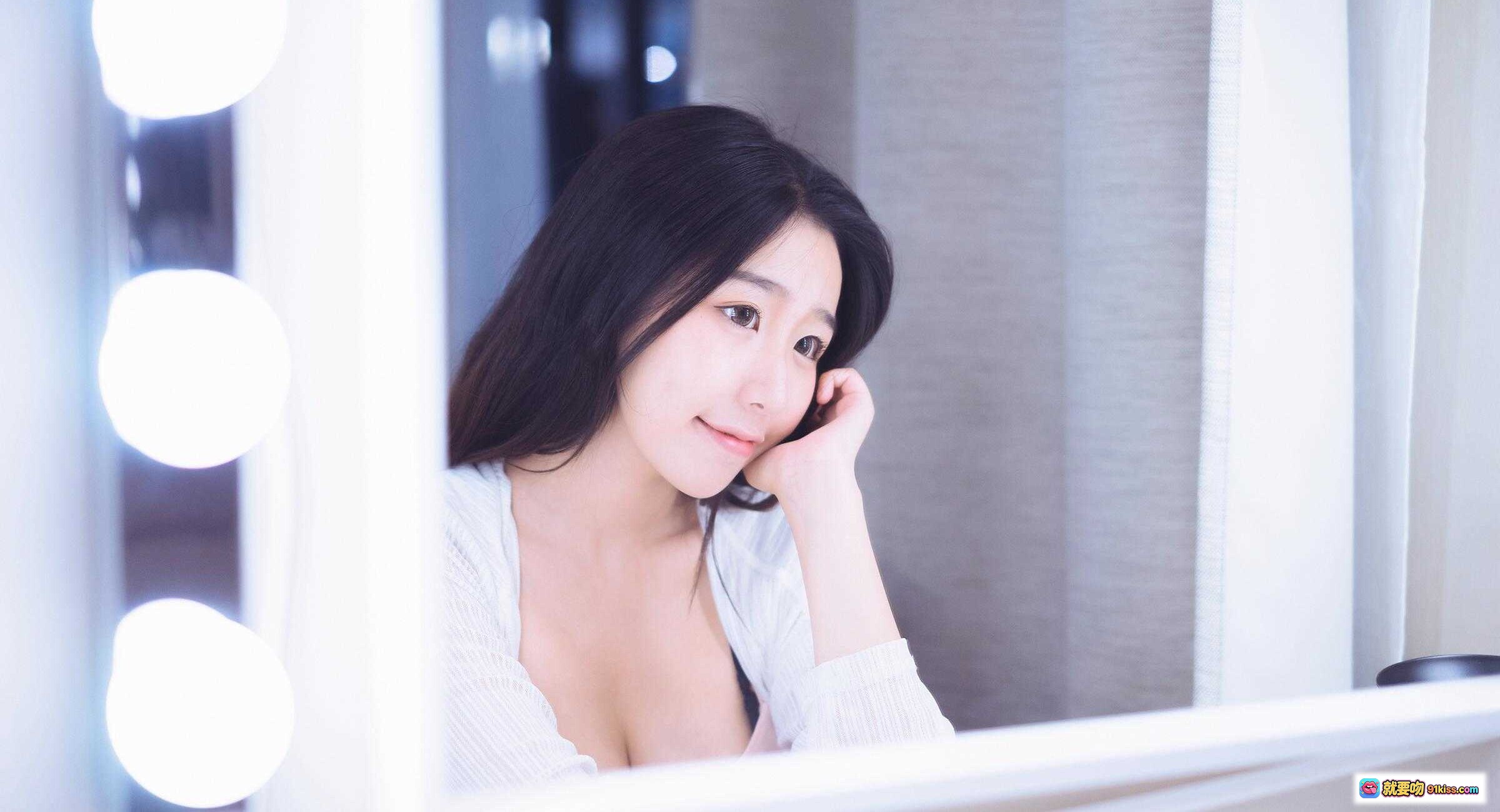 图片[6] - 穆零Mu0 NO.22 私房写真2｜清新少女手持书本倚窗阅读 白色条纹衬衫温柔气质写真 - 就要吻