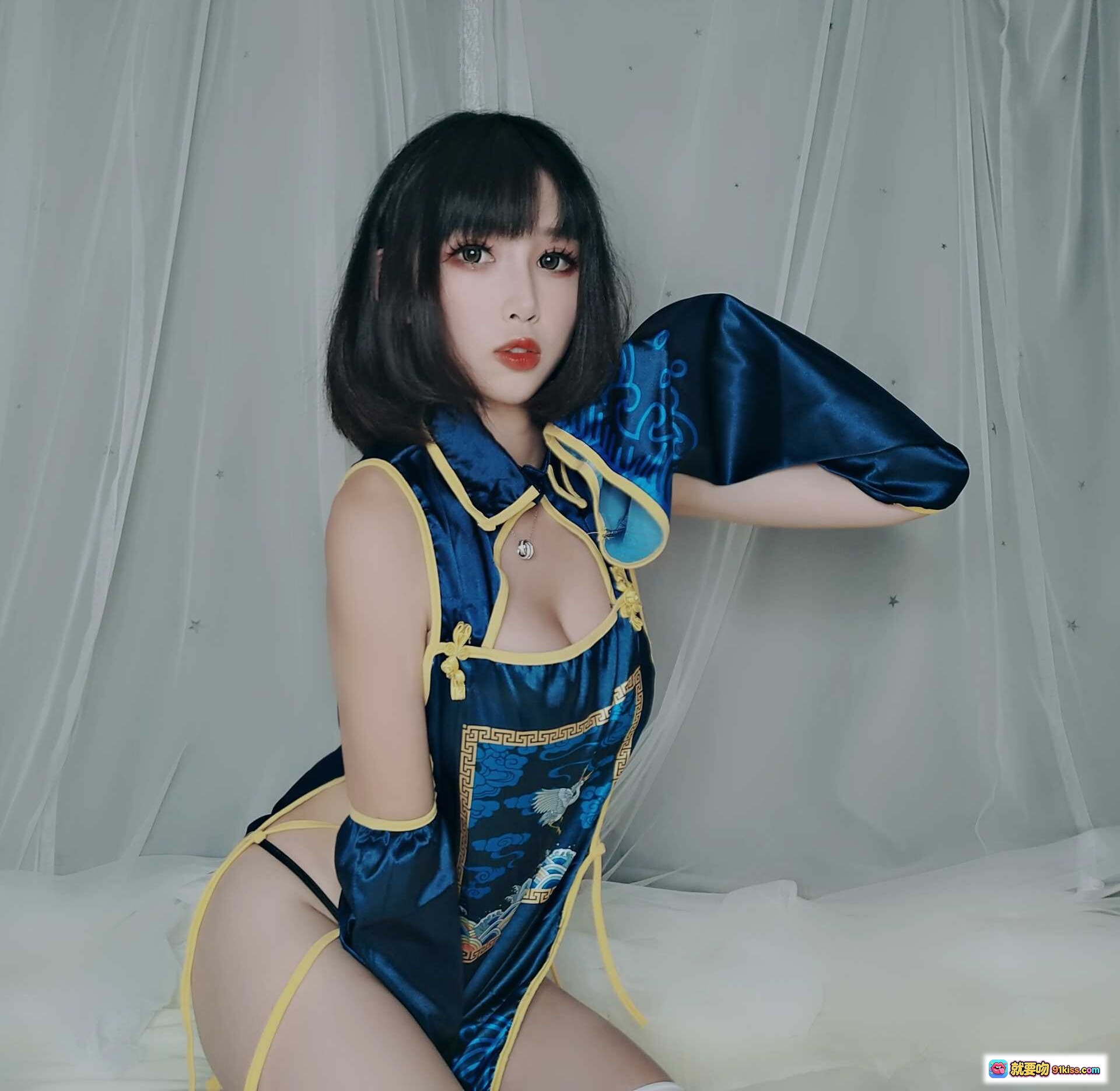 图片[8] - 小酥酱NO.014小僵尸Cosplay蓝旗袍兔耳装白丝袜写真34P高清图集 - 就要吻