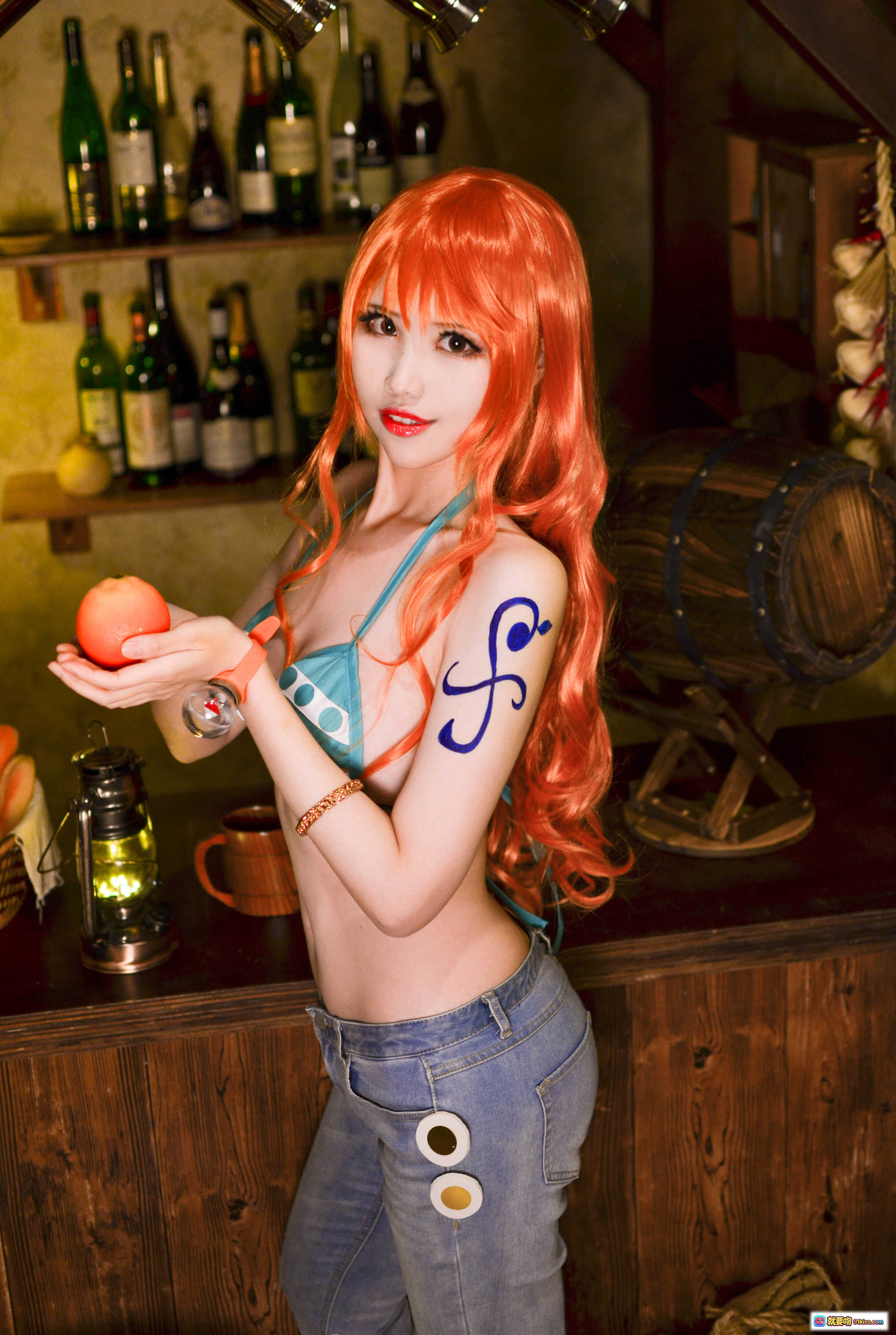 图片[10] - KaYa萱 NO.011 娜美 Cosplay写真 | 橙发比基尼+牛仔短裤+肩部纹身 | 20P高清图集 94MB - 就要吻