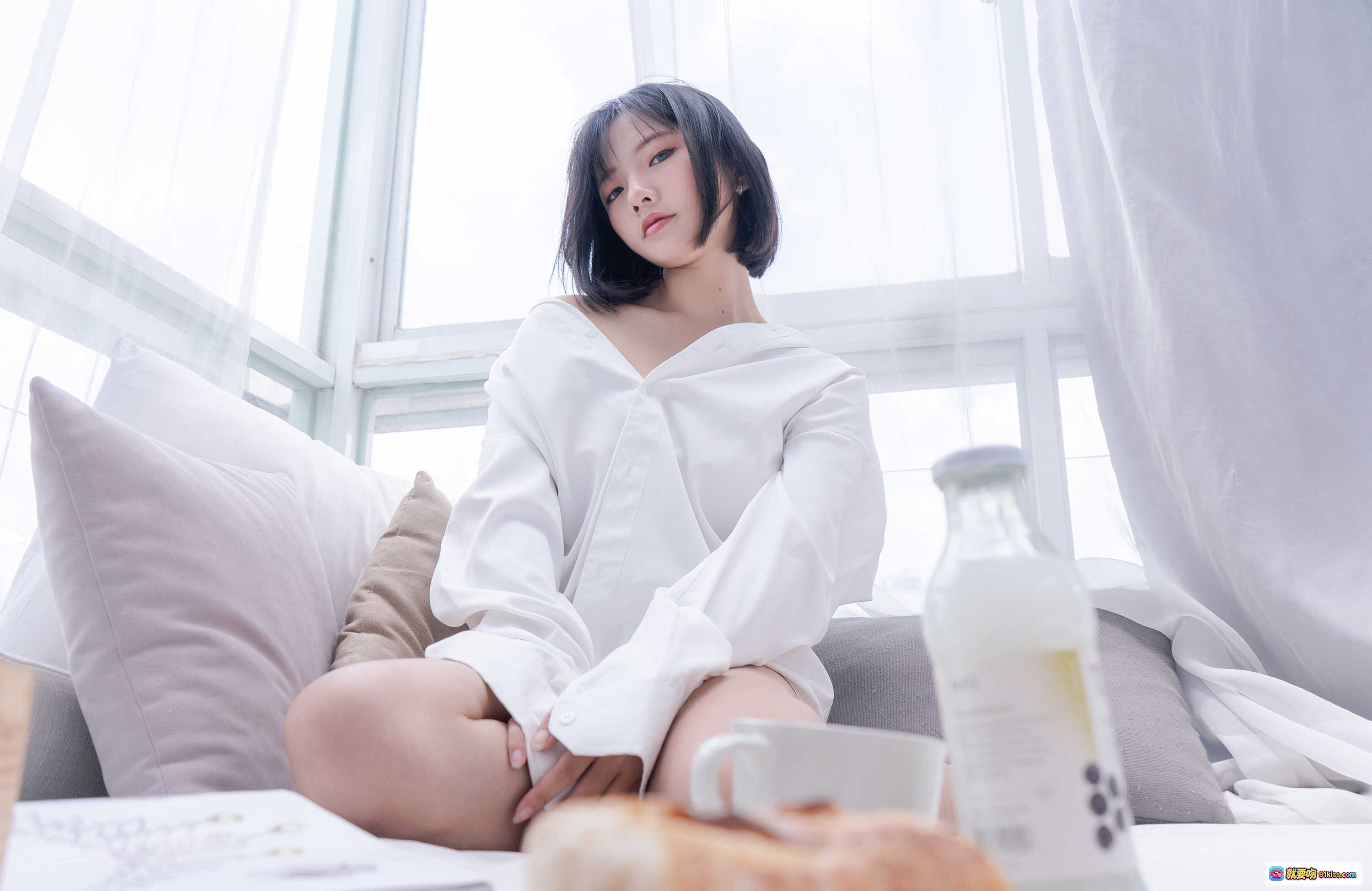 图片[10] - Messie Huang NO.08 男友衬衫写真 | 白衬衫少女私房照 | 清新自然阳光床照 | 甜美短发居家风 | 26P高清图集 - 就要吻