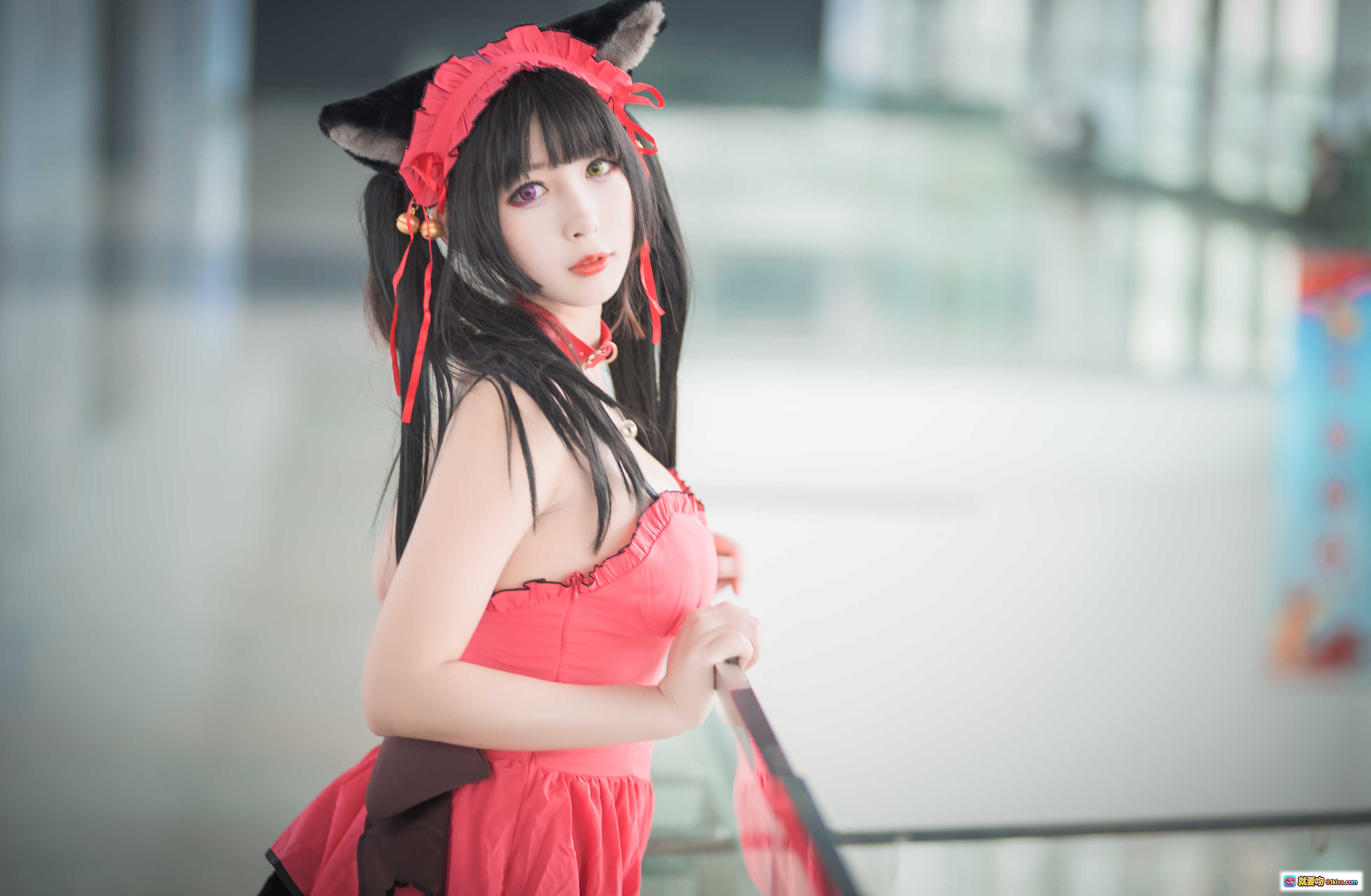 图片[7] - 黑米粥猫耳cosplay写真 | 红色女仆装少女 | 44P高清图集 | 甜美可爱风格 | 室内场景拍摄 - 就要吻