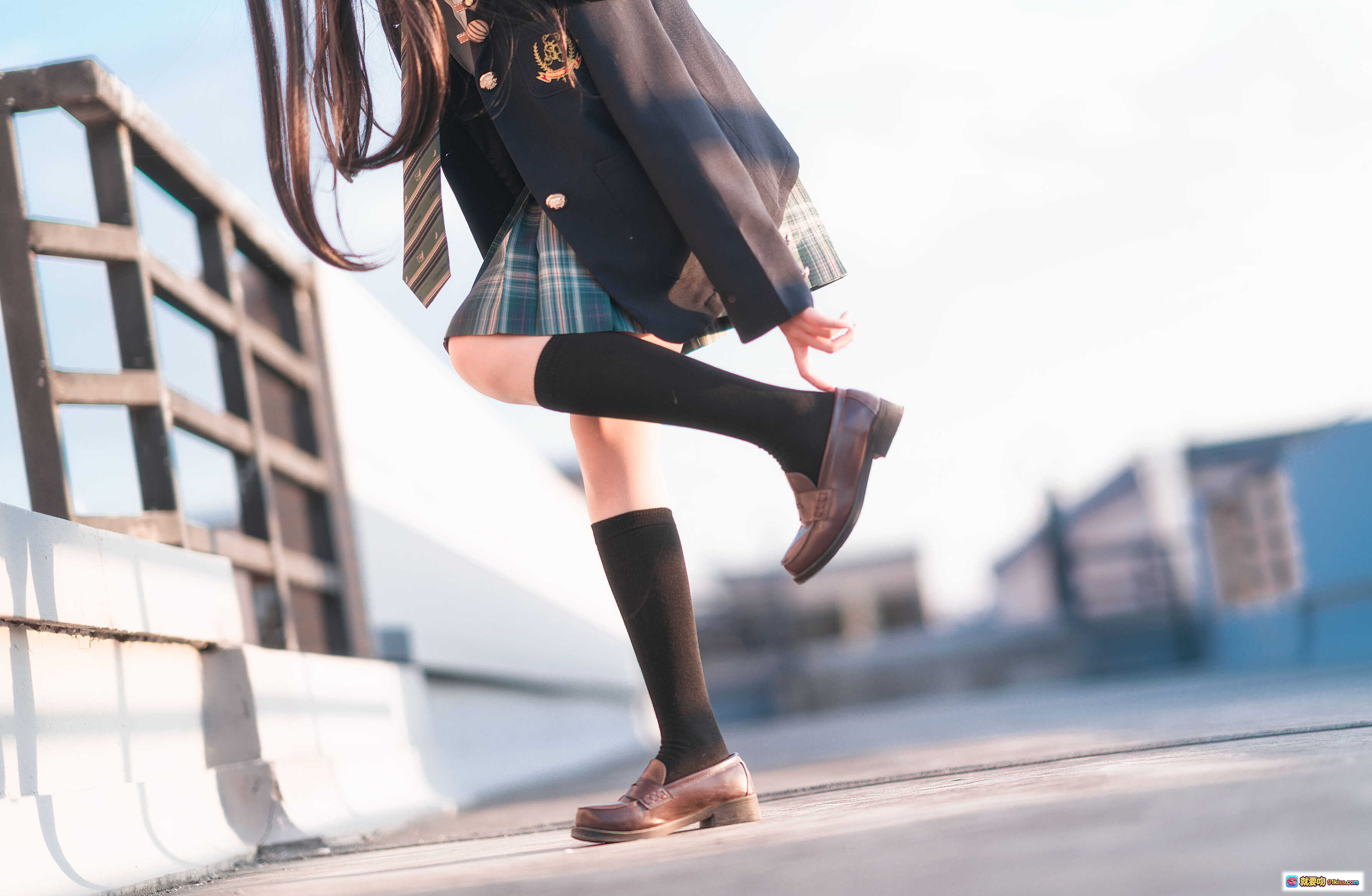 图片[6] - 三度_69 NO.062 森林来信JK制服写真 | 校园走廊日系少女 | 格裙黑西装清新风 | 15P高清图集 - 就要吻