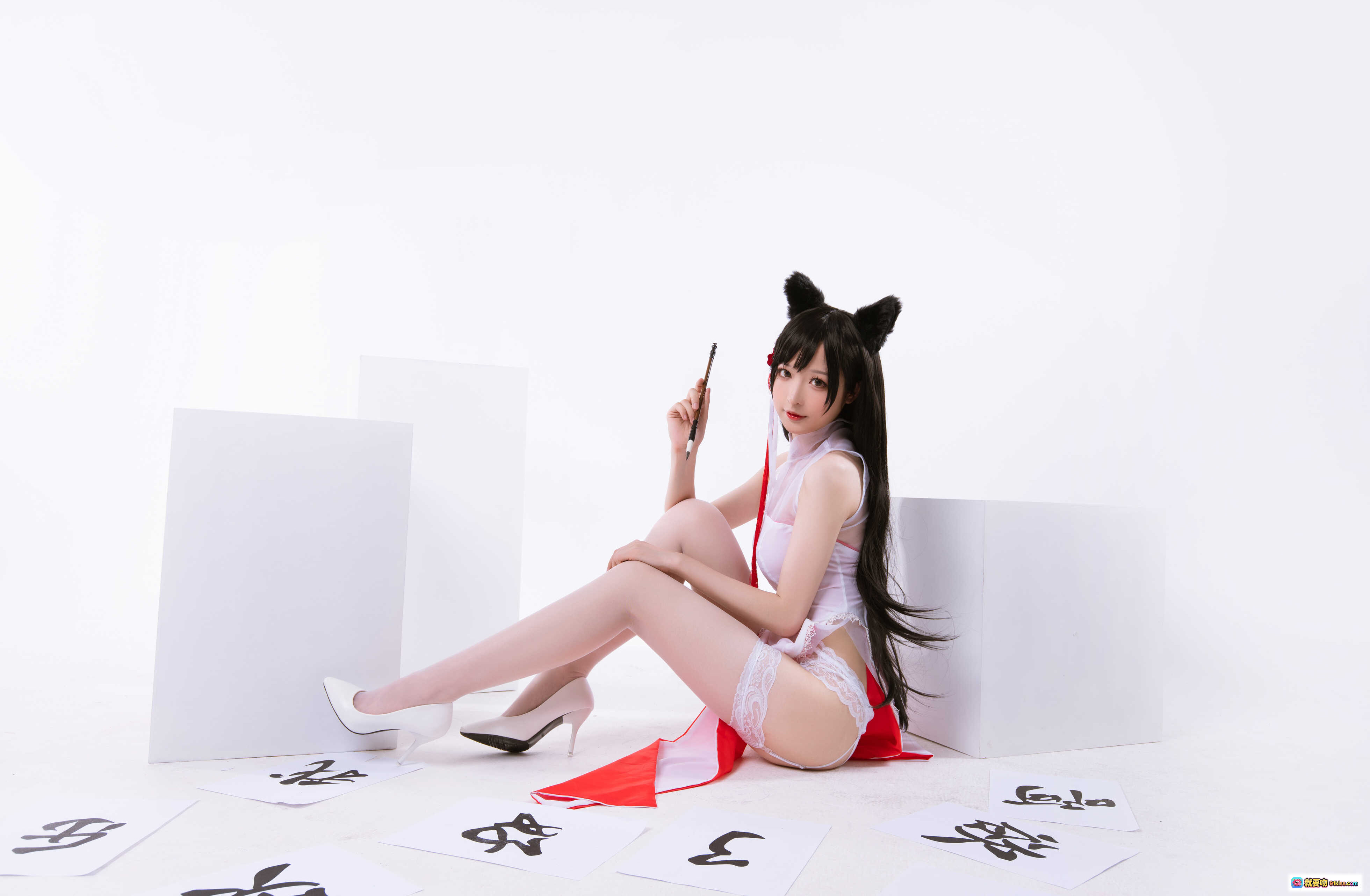 图片[8] - 南宫NO.007高雄爱宕旗袍COS写真｜猫耳少女白丝高跟单人美拍｜国风性感旗袍+书法纸散落场景 - 就要吻