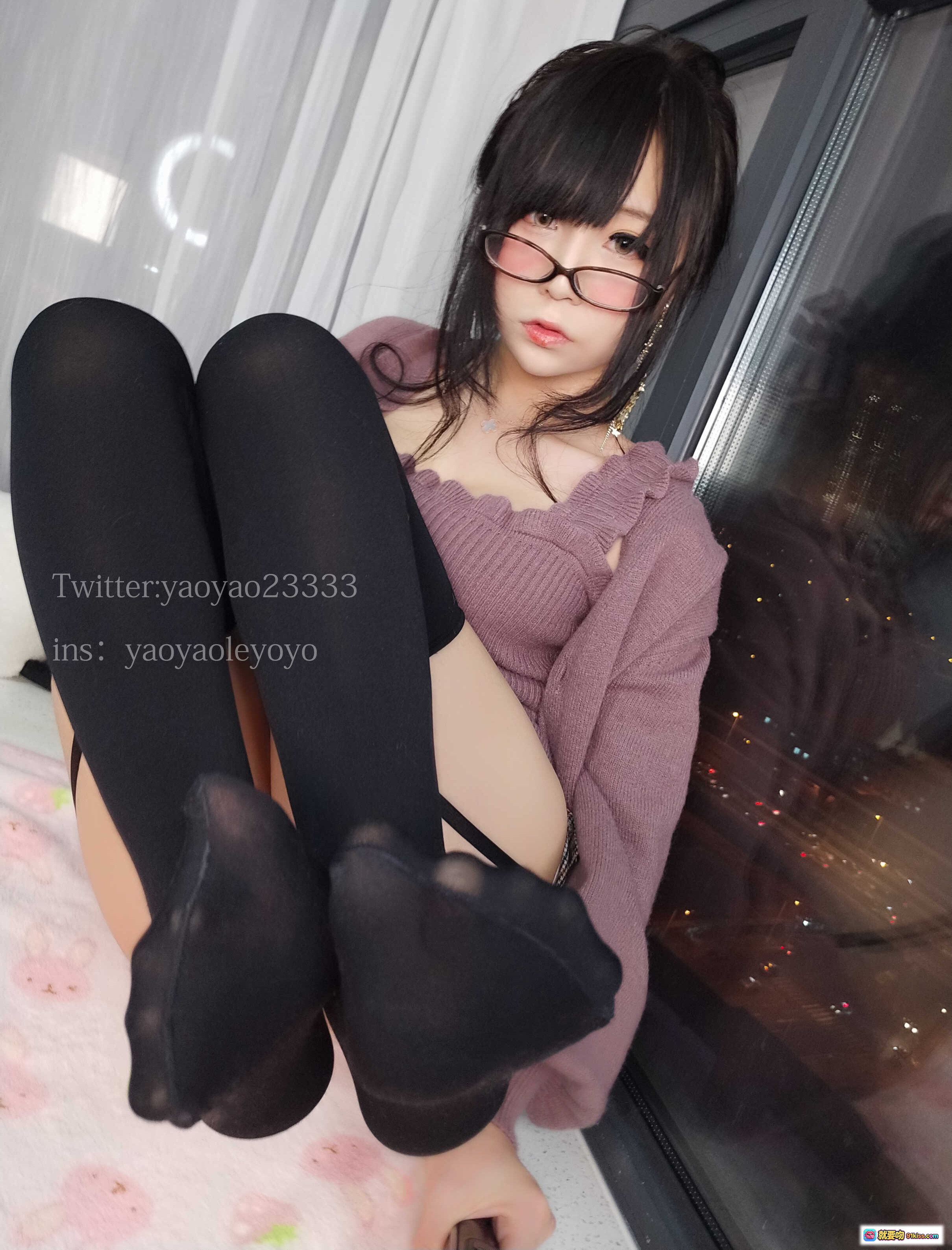 图片[5] - 摇摇乐yoyo NO.033 黑丝袜性感写真 Vol.20 紫色开衫眼镜少女私房美图 88P高清收藏版 - 就要吻