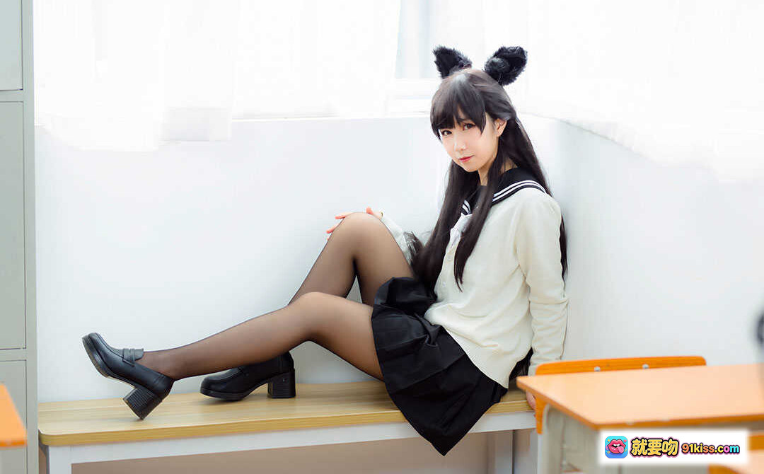 图片[5] - 逐月SU爱宕犬校园浪漫曲写真｜日系水手服少女教室棋盘萌态清纯可爱 - 就要吻